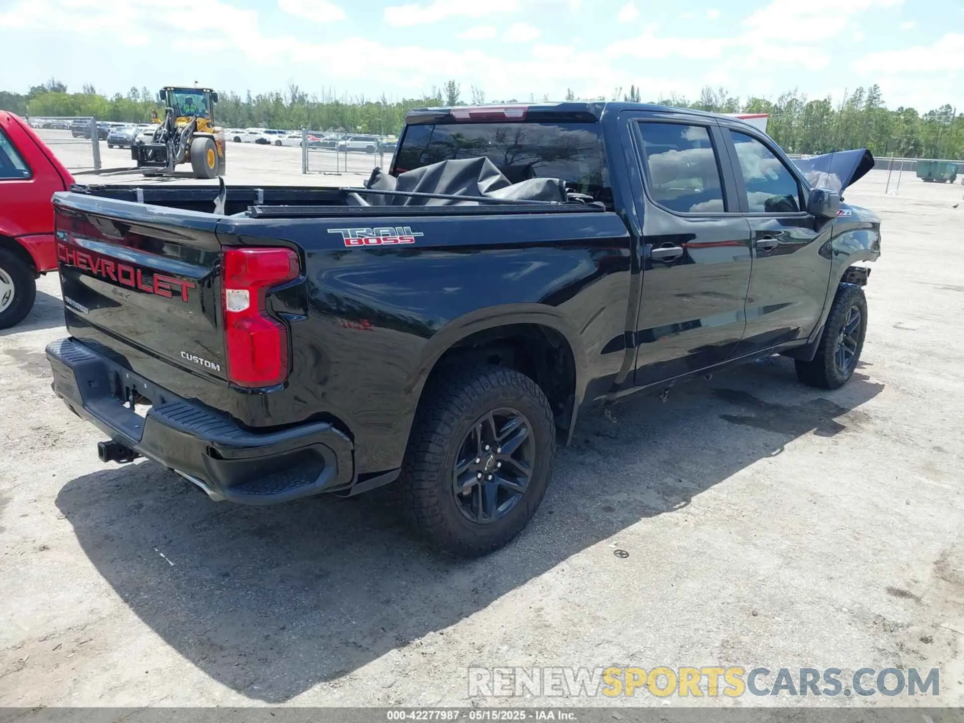 4 Photograph of a damaged car 1GCPYCEF0KZ386617 CHEVROLET SILVERADO 1500 2019