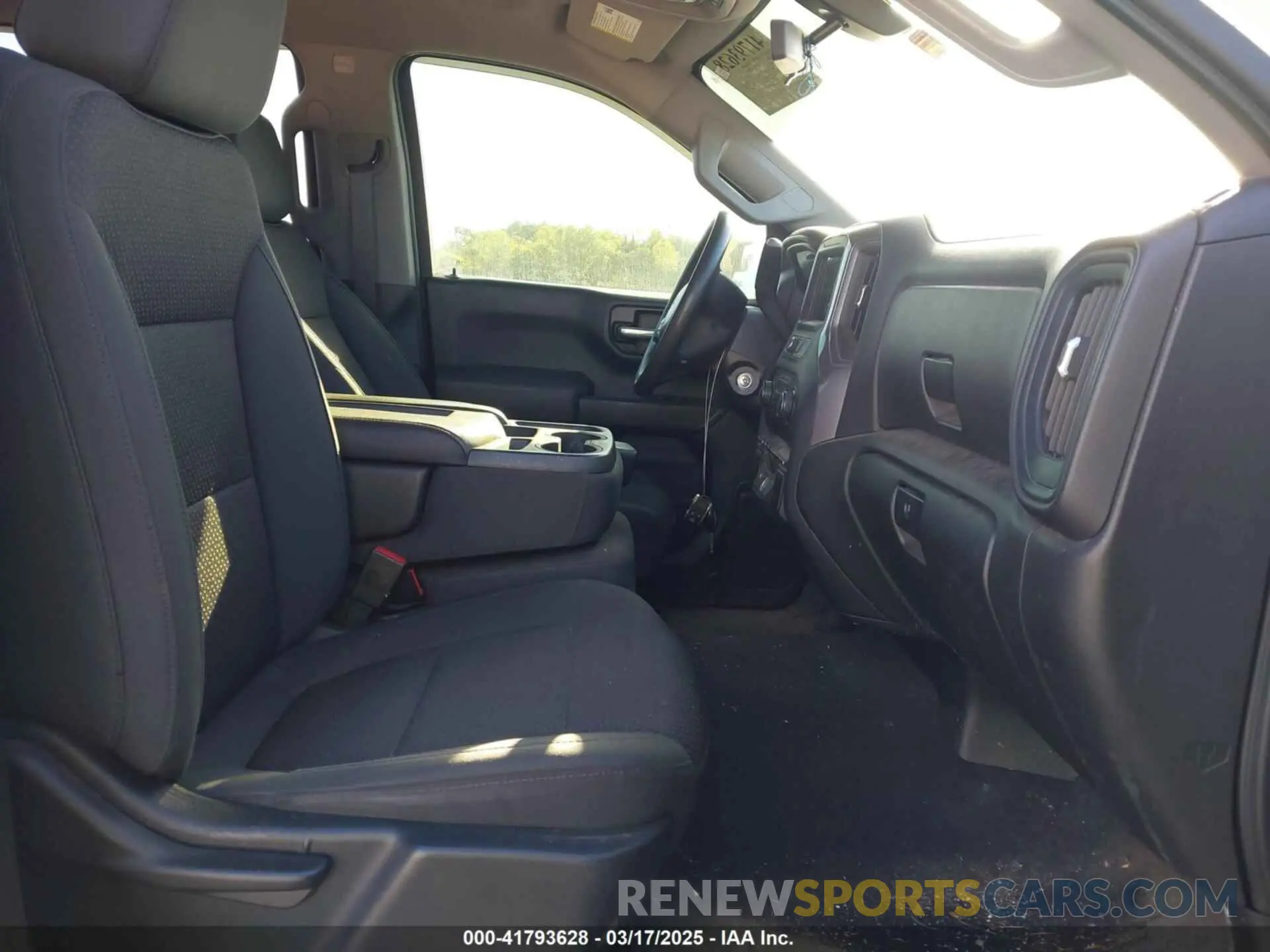 5 Photograph of a damaged car 1GCPYCEF3KZ428391 CHEVROLET SILVERADO 1500 2019