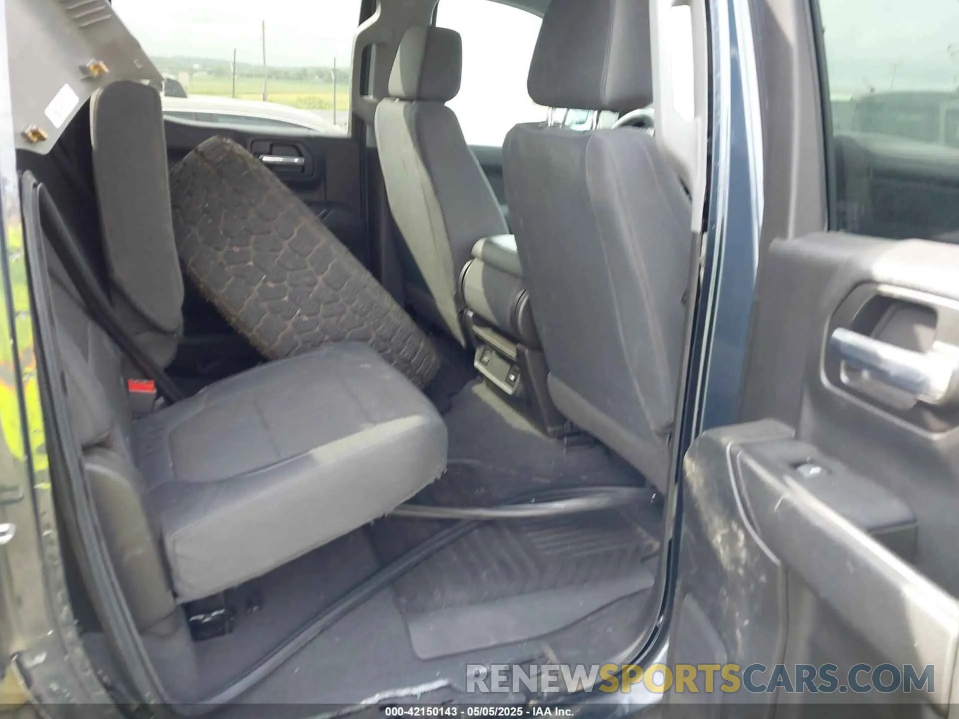 8 Photograph of a damaged car 1GCPYCEF7KZ373217 CHEVROLET SILVERADO 1500 2019