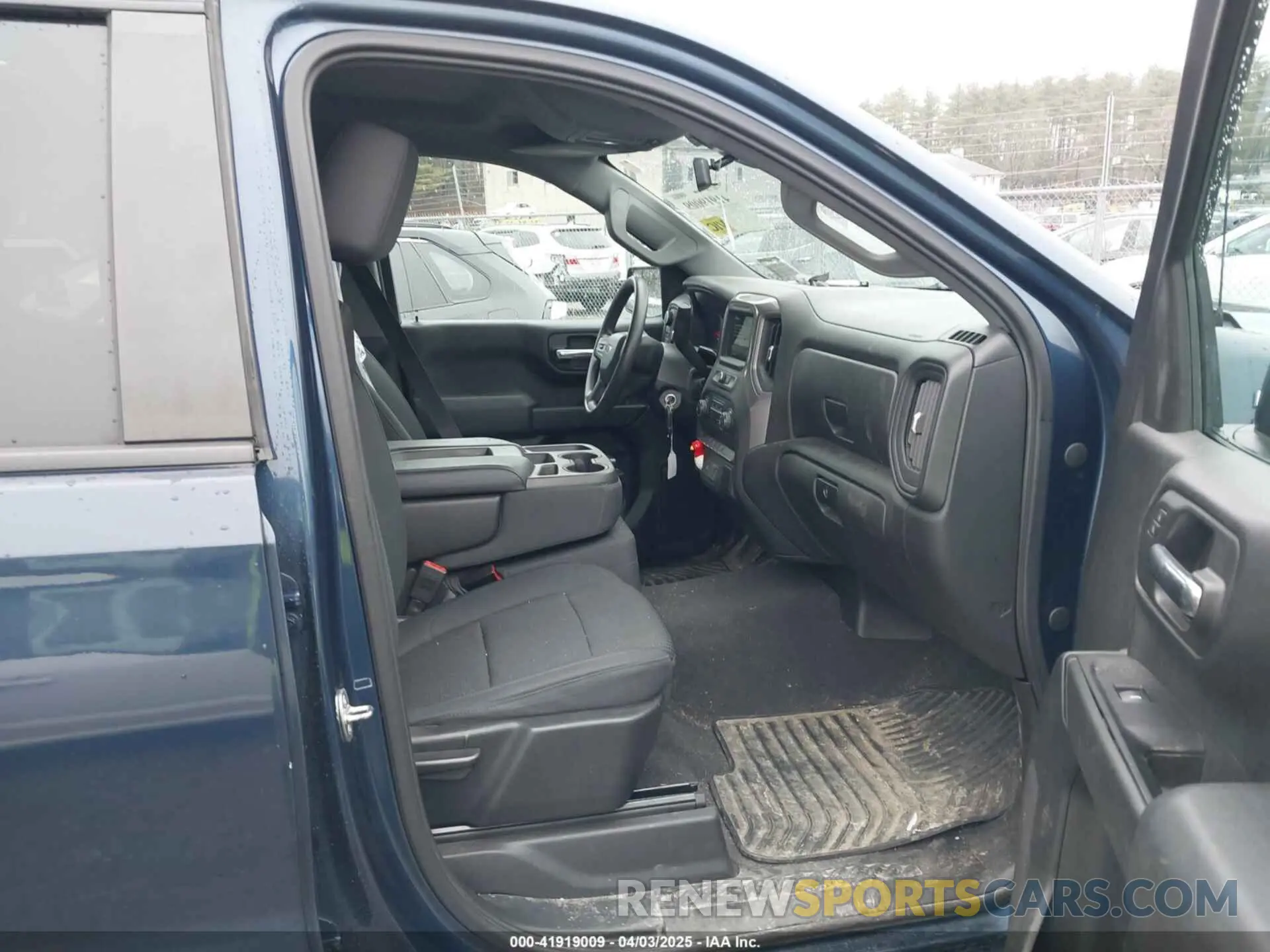 5 Photograph of a damaged car 1GCPYCEH6KZ400716 CHEVROLET SILVERADO 1500 2019