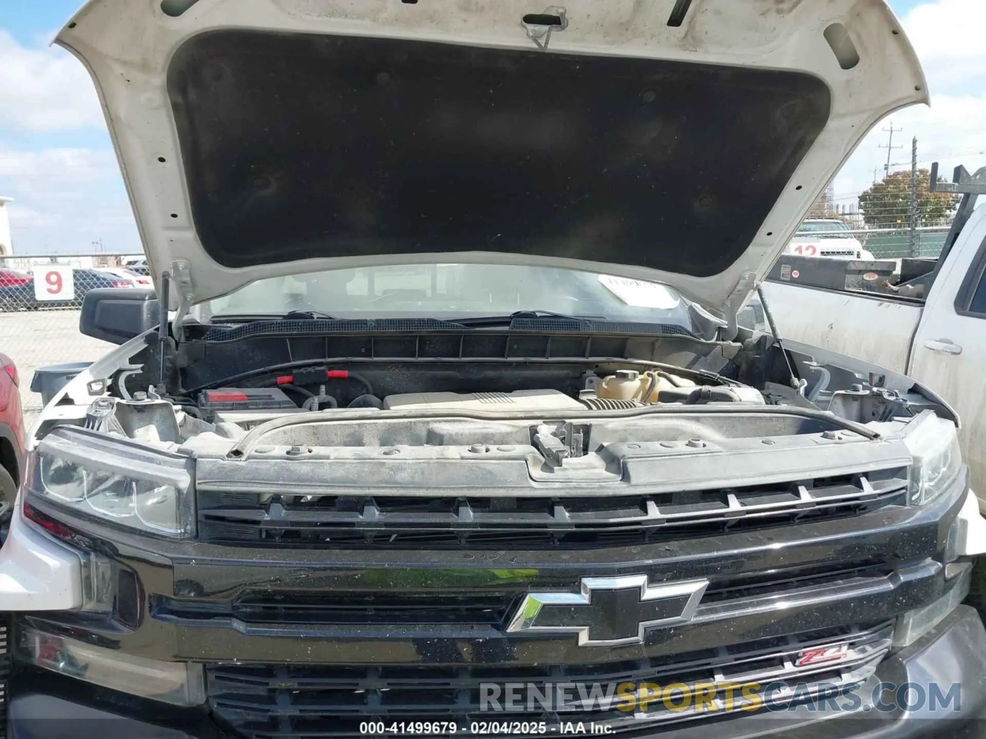10 Photograph of a damaged car 1GCPYFED0KZ335750 CHEVROLET SILVERADO 1500 2019
