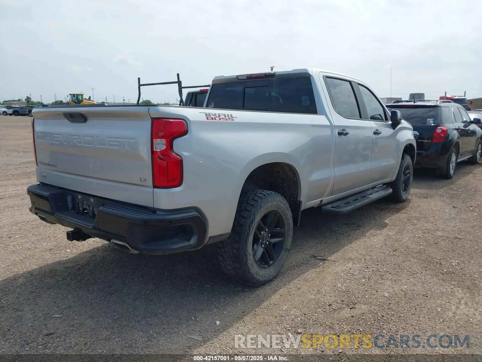 4 Photograph of a damaged car 1GCPYFED9KZ260613 CHEVROLET SILVERADO 1500 2019