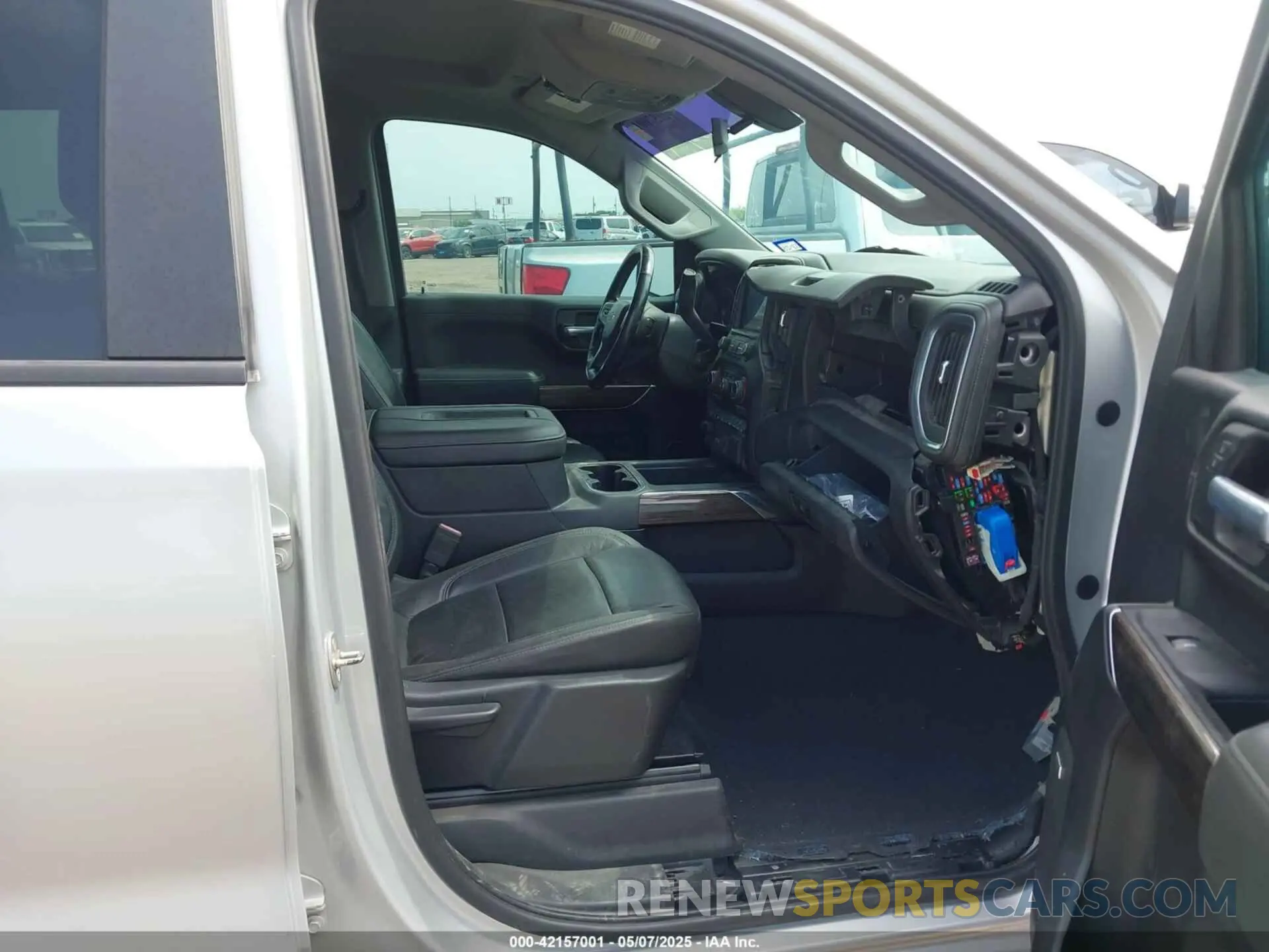 5 Photograph of a damaged car 1GCPYFED9KZ260613 CHEVROLET SILVERADO 1500 2019