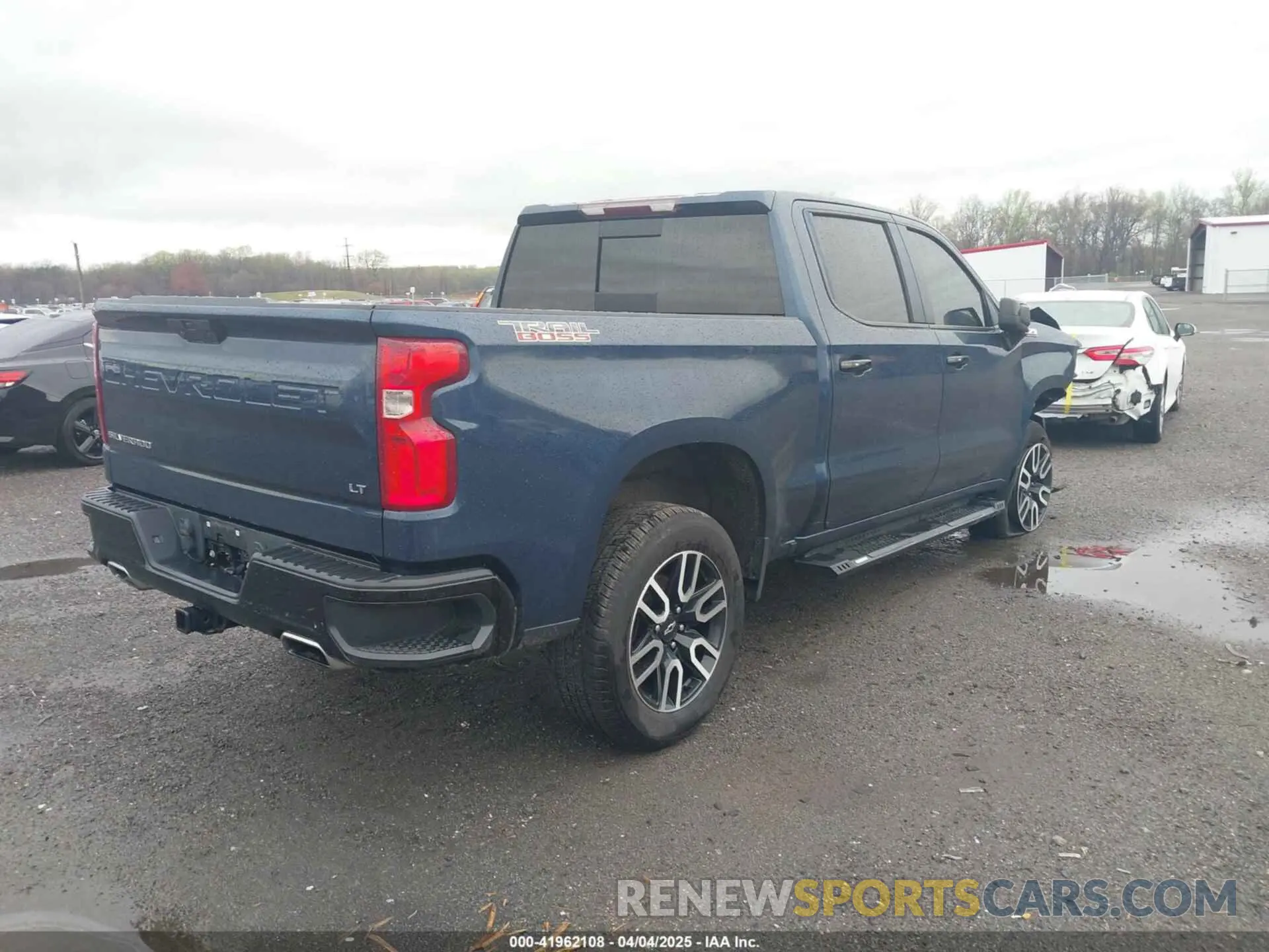 4 Photograph of a damaged car 1GCPYFED9KZ314198 CHEVROLET SILVERADO 1500 2019