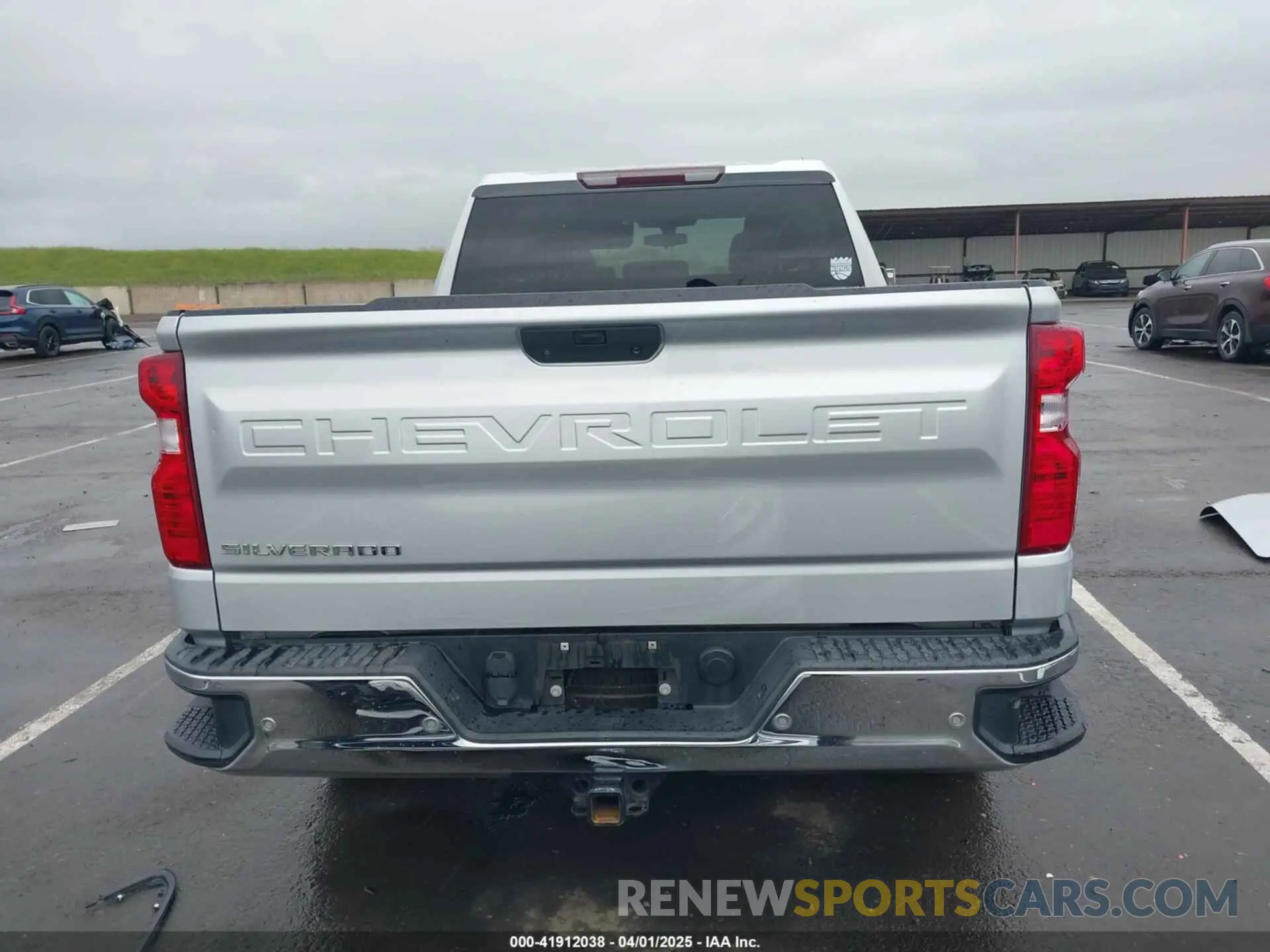 17 Photograph of a damaged car 1GCRWAEF2KZ273464 CHEVROLET SILVERADO 1500 2019