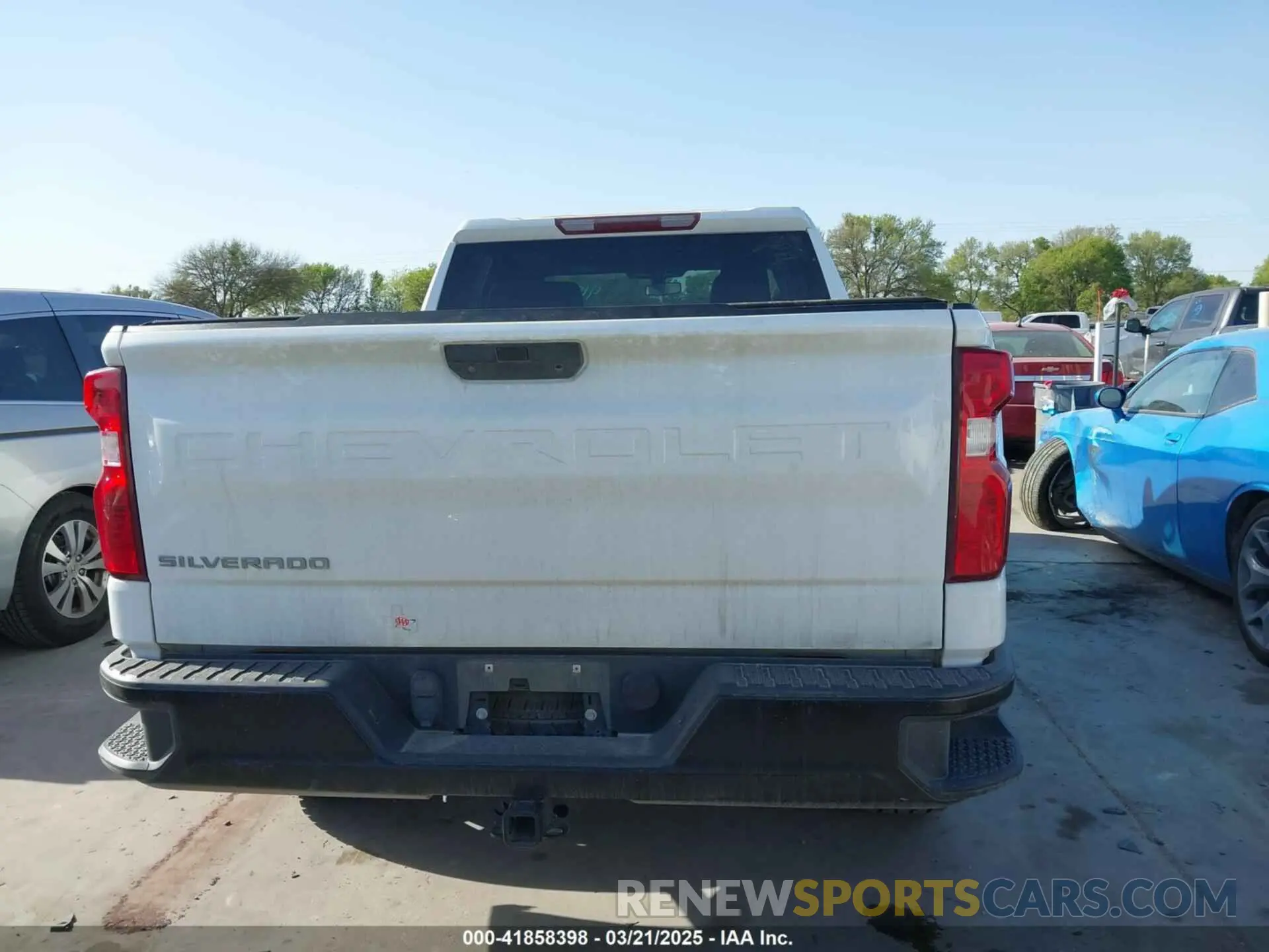 17 Photograph of a damaged car 1GCRWAEF6KZ231041 CHEVROLET SILVERADO 1500 2019