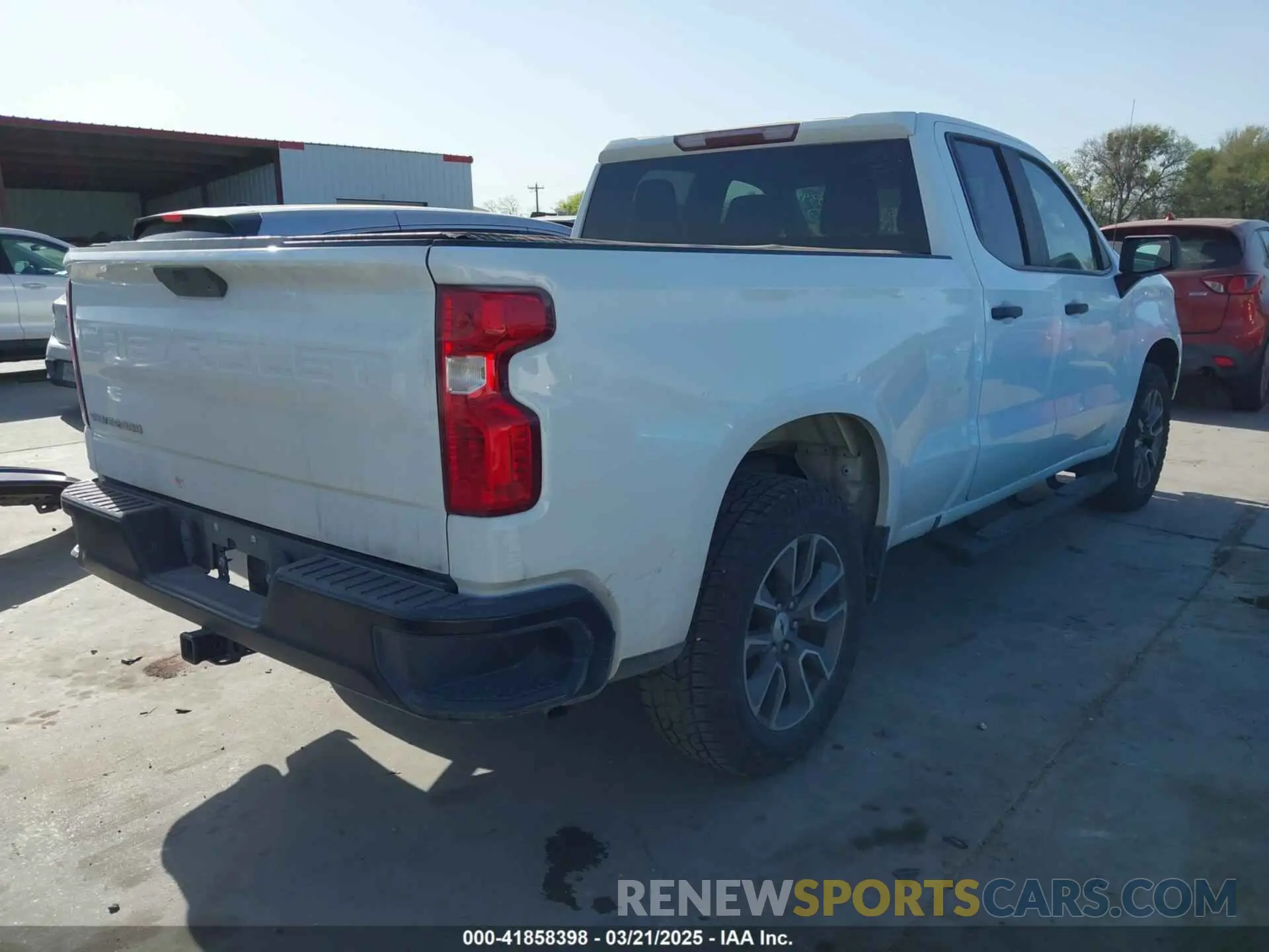 4 Photograph of a damaged car 1GCRWAEF6KZ231041 CHEVROLET SILVERADO 1500 2019