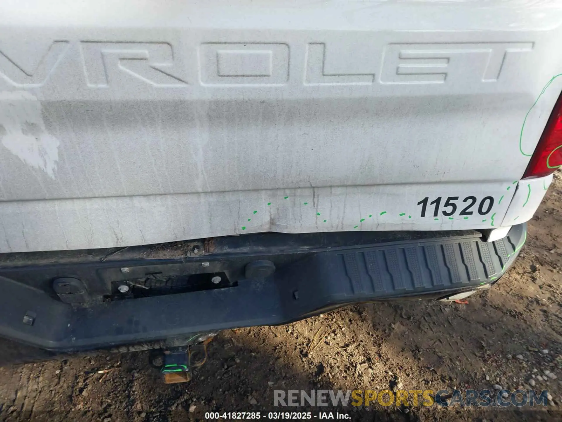 6 Photograph of a damaged car 1GCRWAEH8KZ197198 CHEVROLET SILVERADO 1500 2019