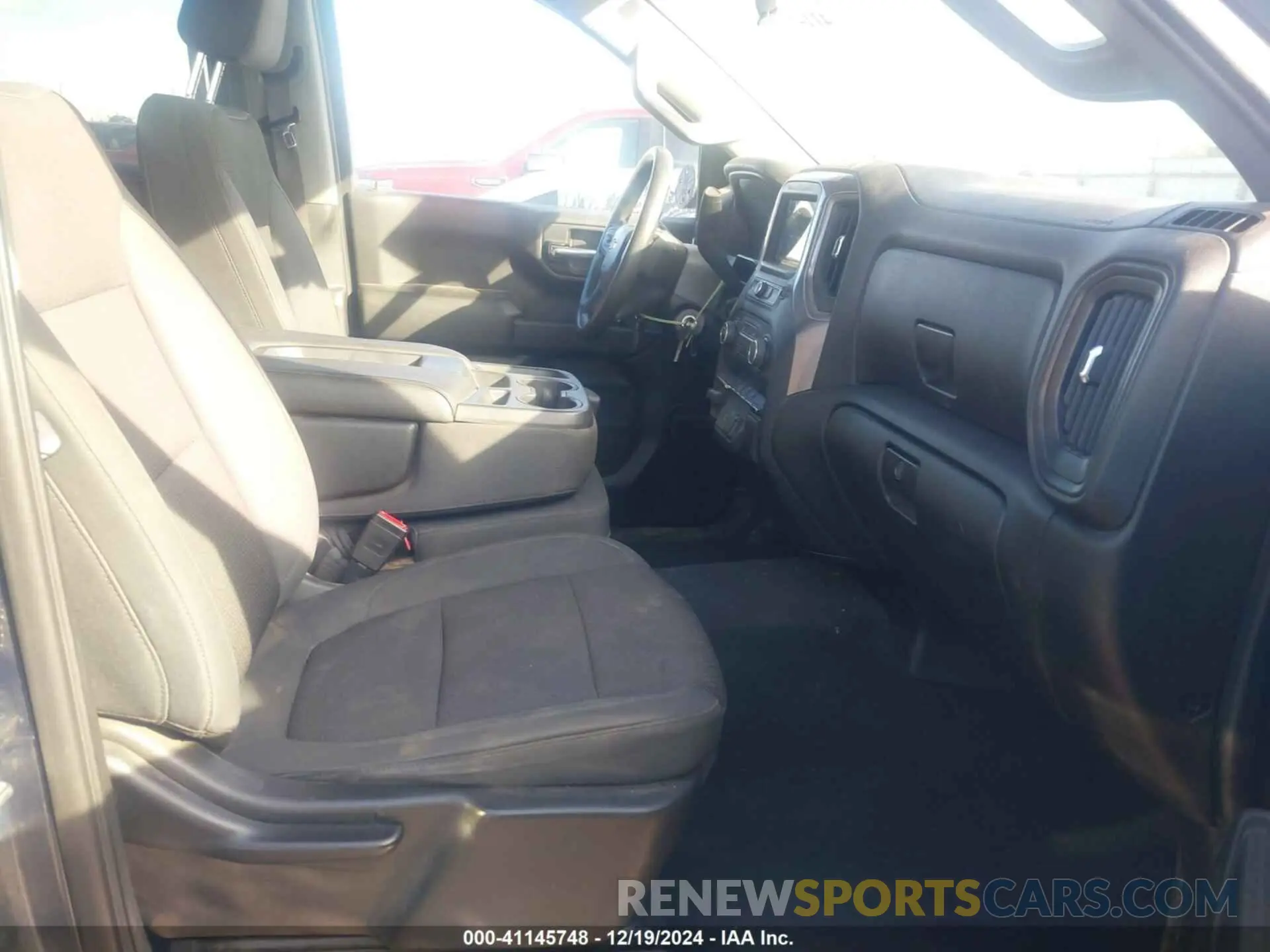 5 Photograph of a damaged car 1GCRWBEF1KZ209860 CHEVROLET SILVERADO 1500 2019