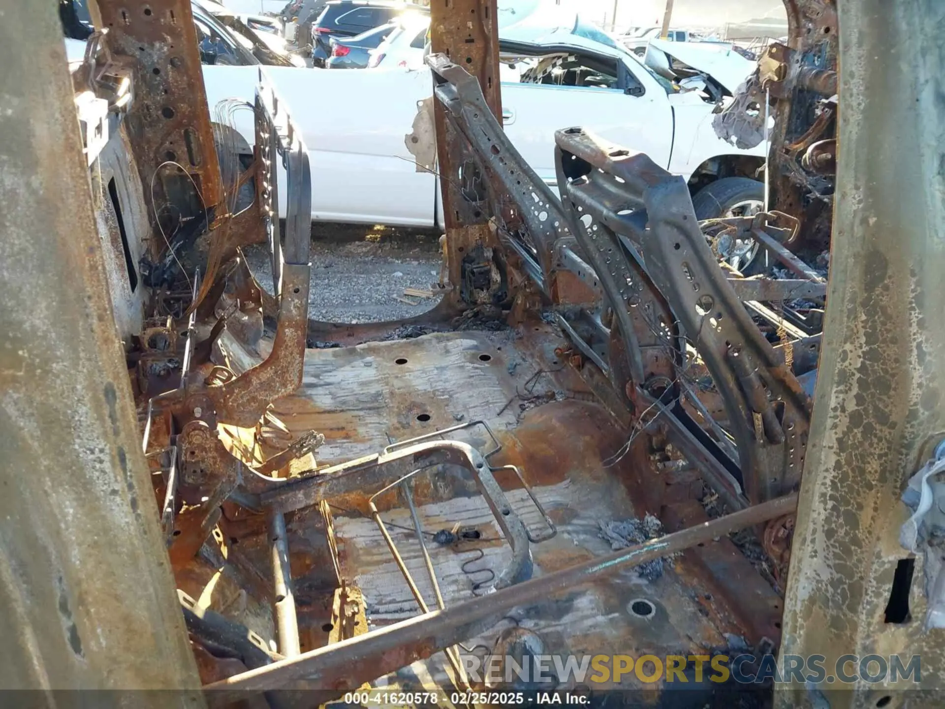 8 Photograph of a damaged car 1GCRWBEF5KZ334943 CHEVROLET SILVERADO 1500 2019