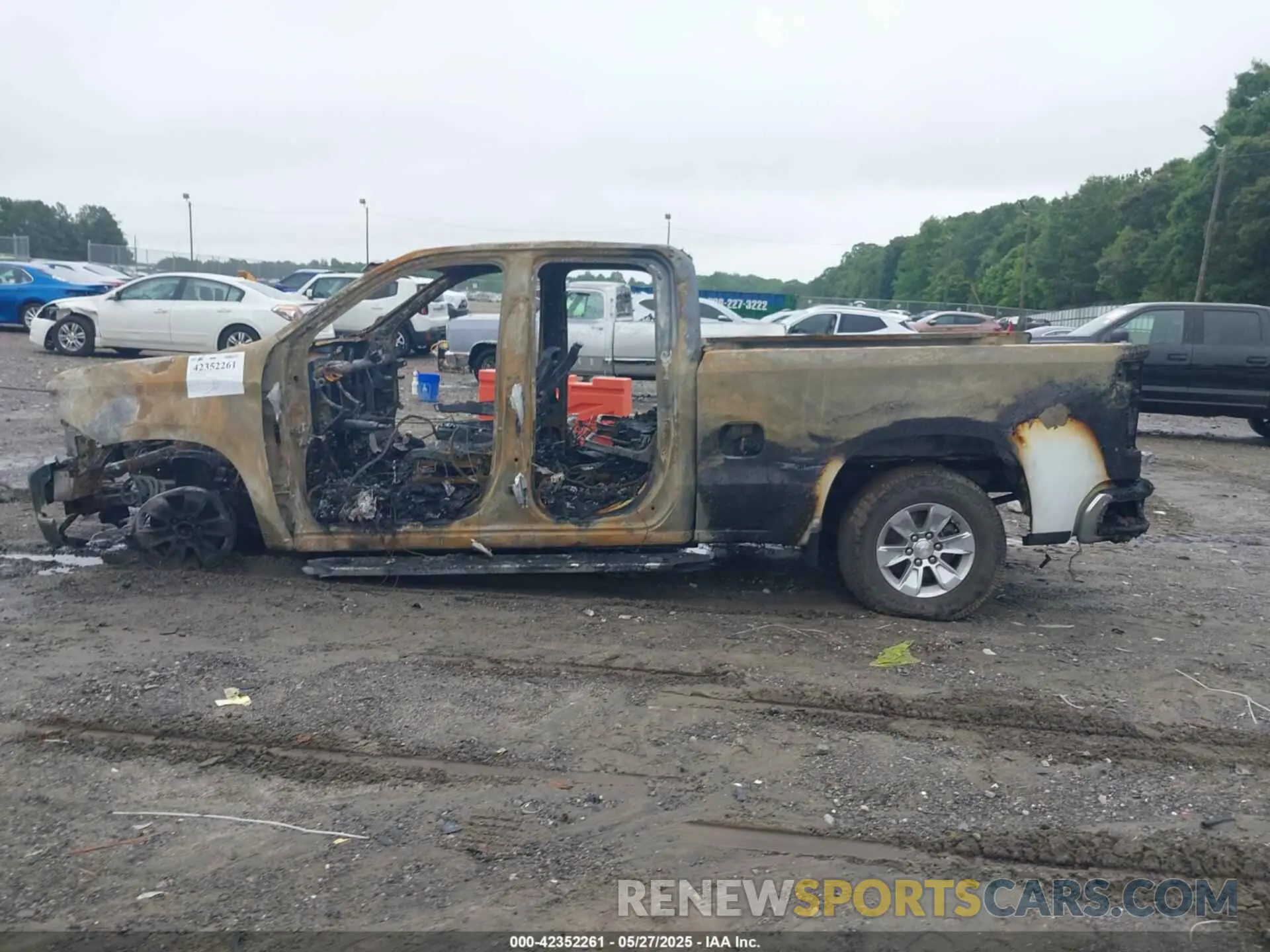 13 Photograph of a damaged car 1GCRWCED6KZ177962 CHEVROLET SILVERADO 1500 2019