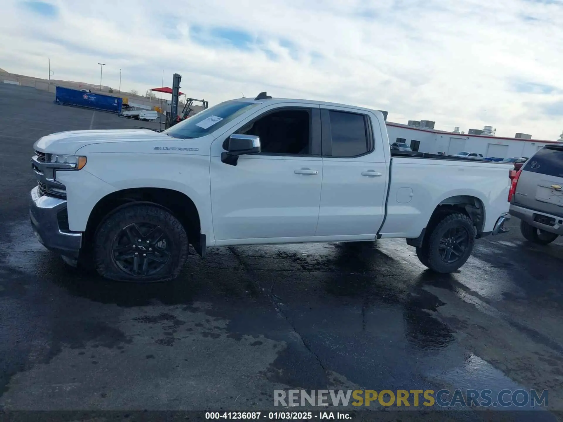 13 Photograph of a damaged car 1GCRWCEK5KZ239222 CHEVROLET SILVERADO 1500 2019