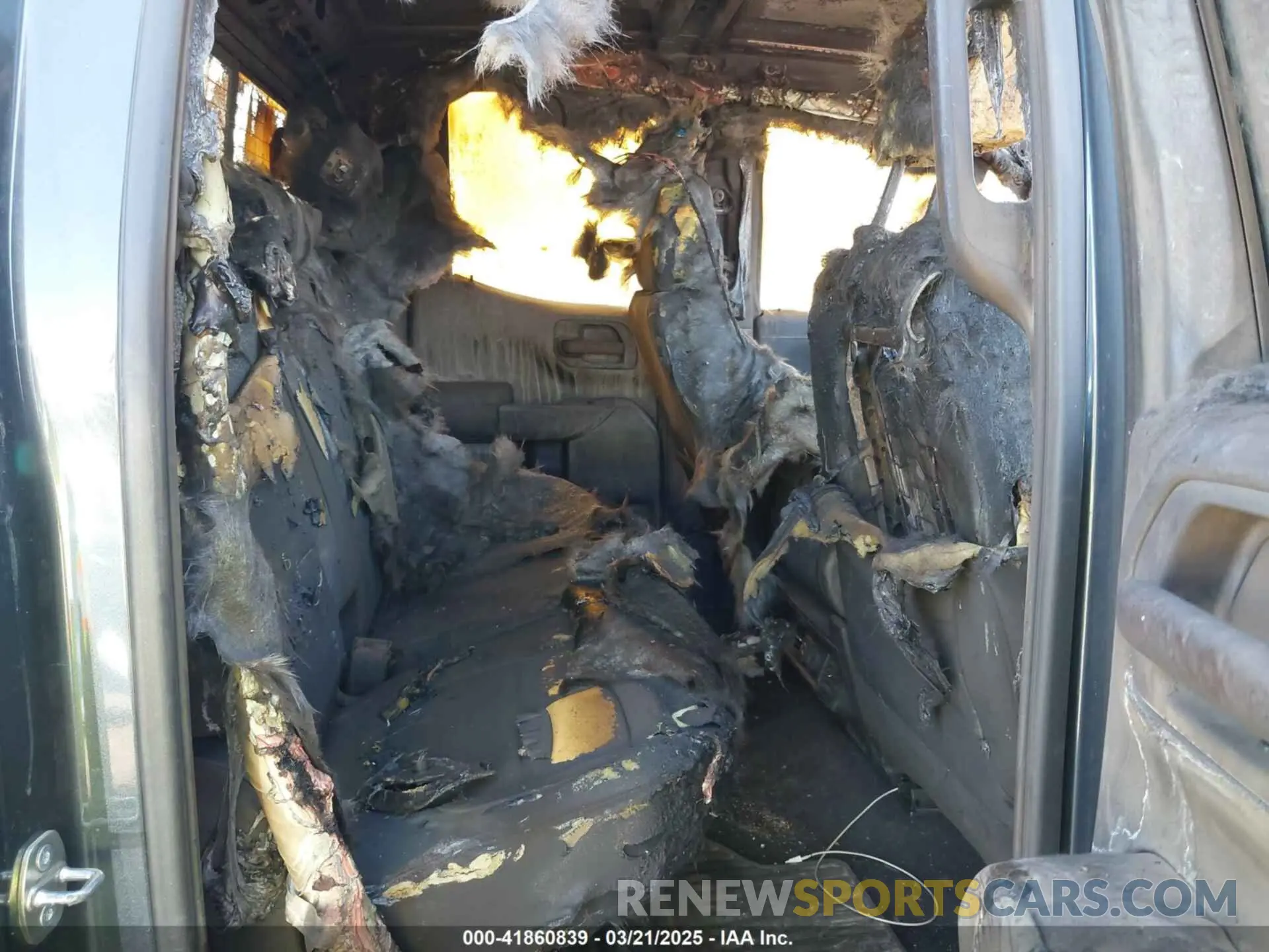8 Photograph of a damaged car 1GCRWCEK5KZ306806 CHEVROLET SILVERADO 1500 2019
