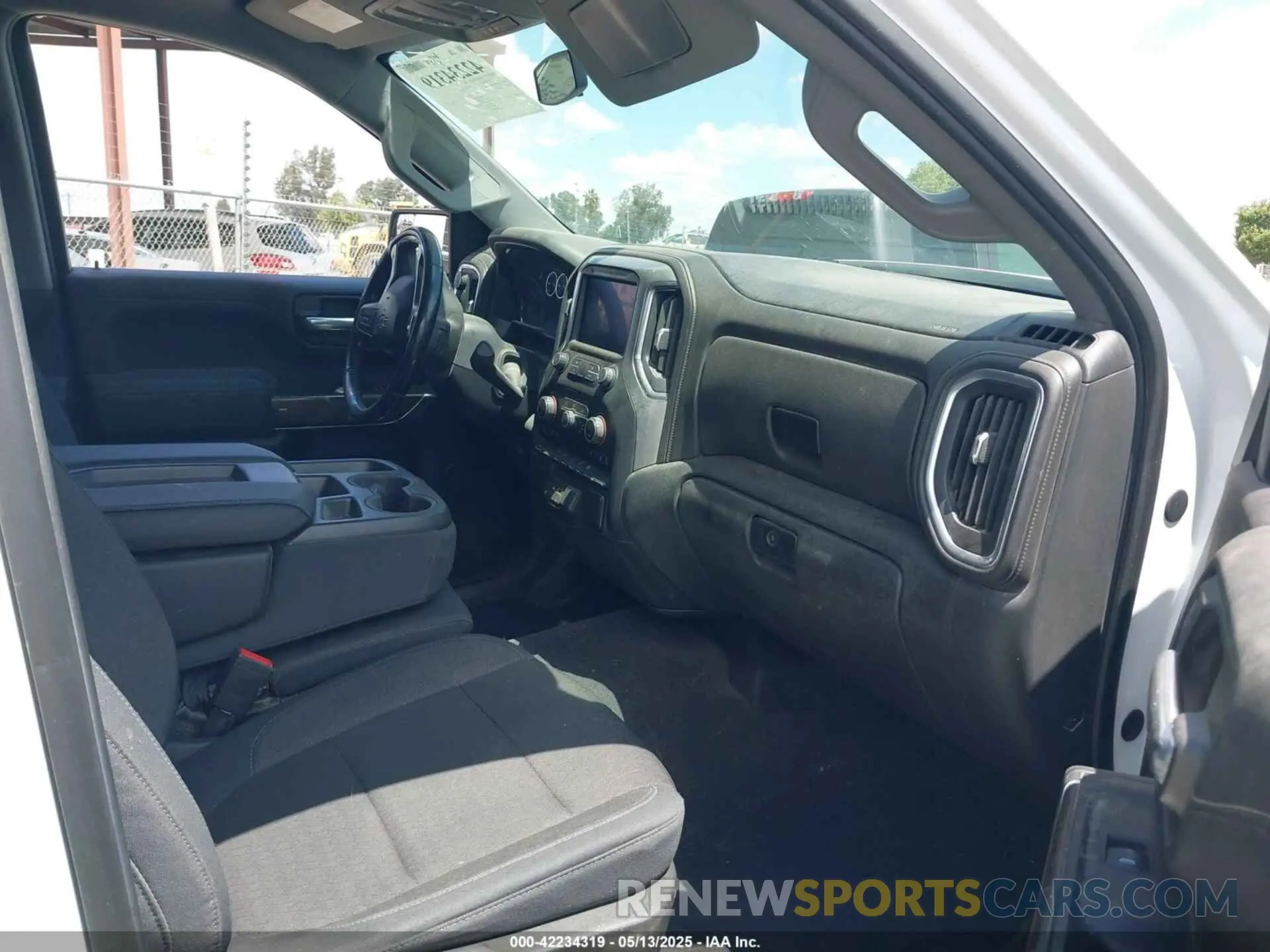 5 Photograph of a damaged car 1GCRWDED8KZ272190 CHEVROLET SILVERADO 1500 2019