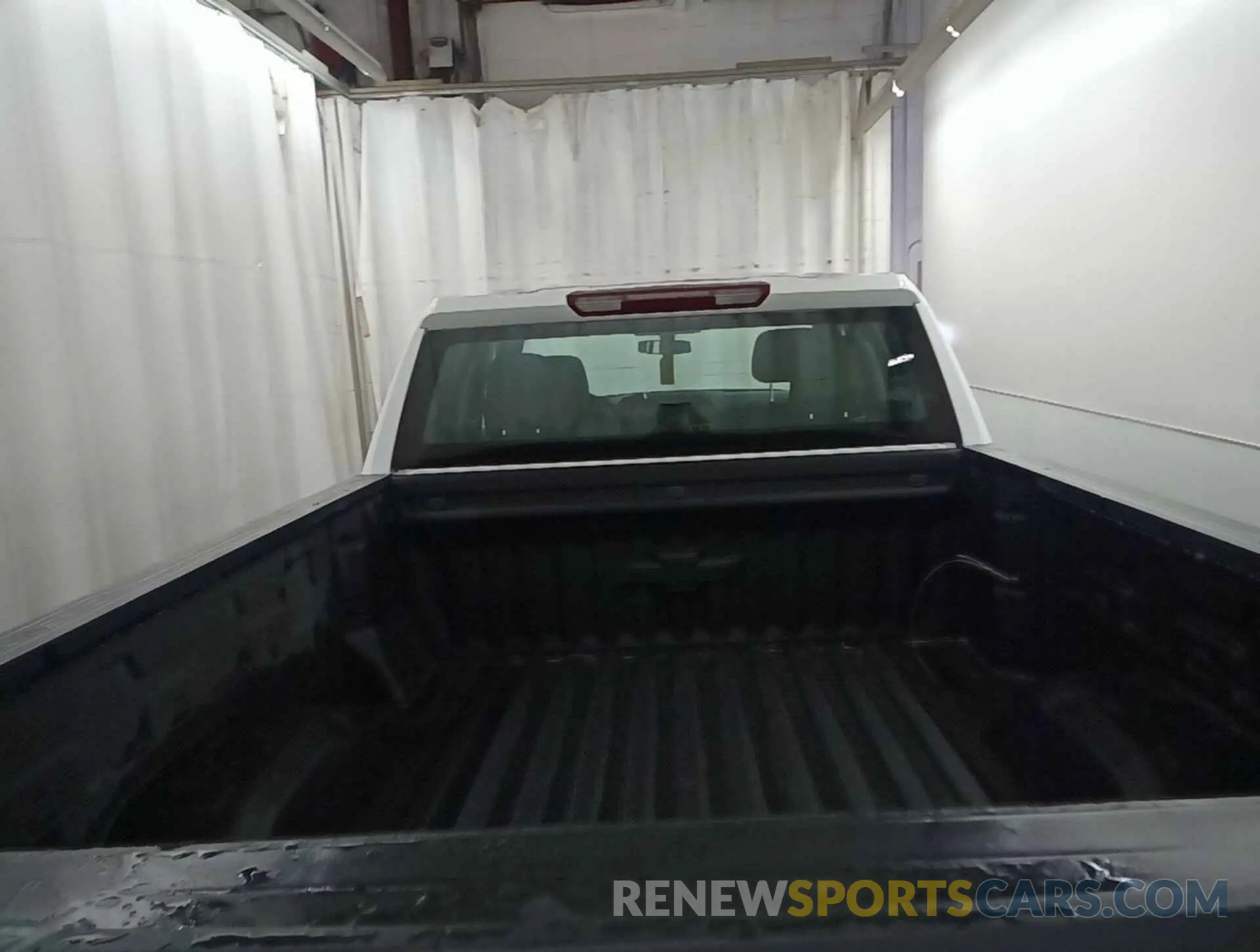 19 Photograph of a damaged car 1GCRYAEF6KZ264163 CHEVROLET SILVERADO 1500 2019