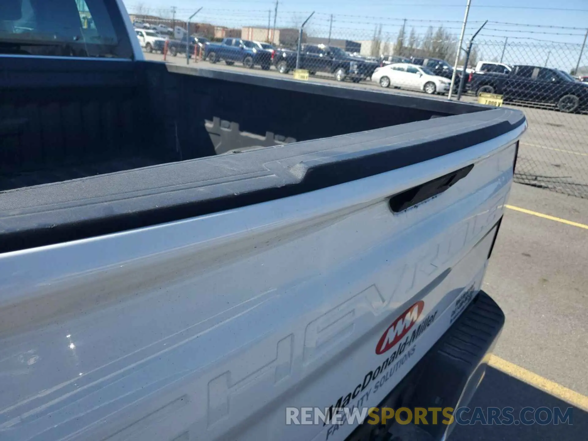 21 Photograph of a damaged car 1GCRYAEF6KZ264163 CHEVROLET SILVERADO 1500 2019