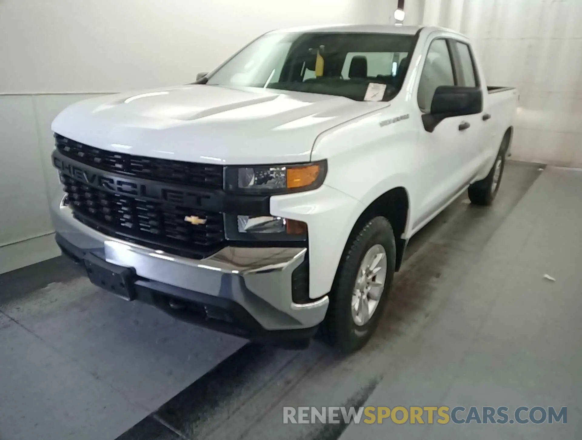 32 Photograph of a damaged car 1GCRYAEF6KZ264163 CHEVROLET SILVERADO 1500 2019