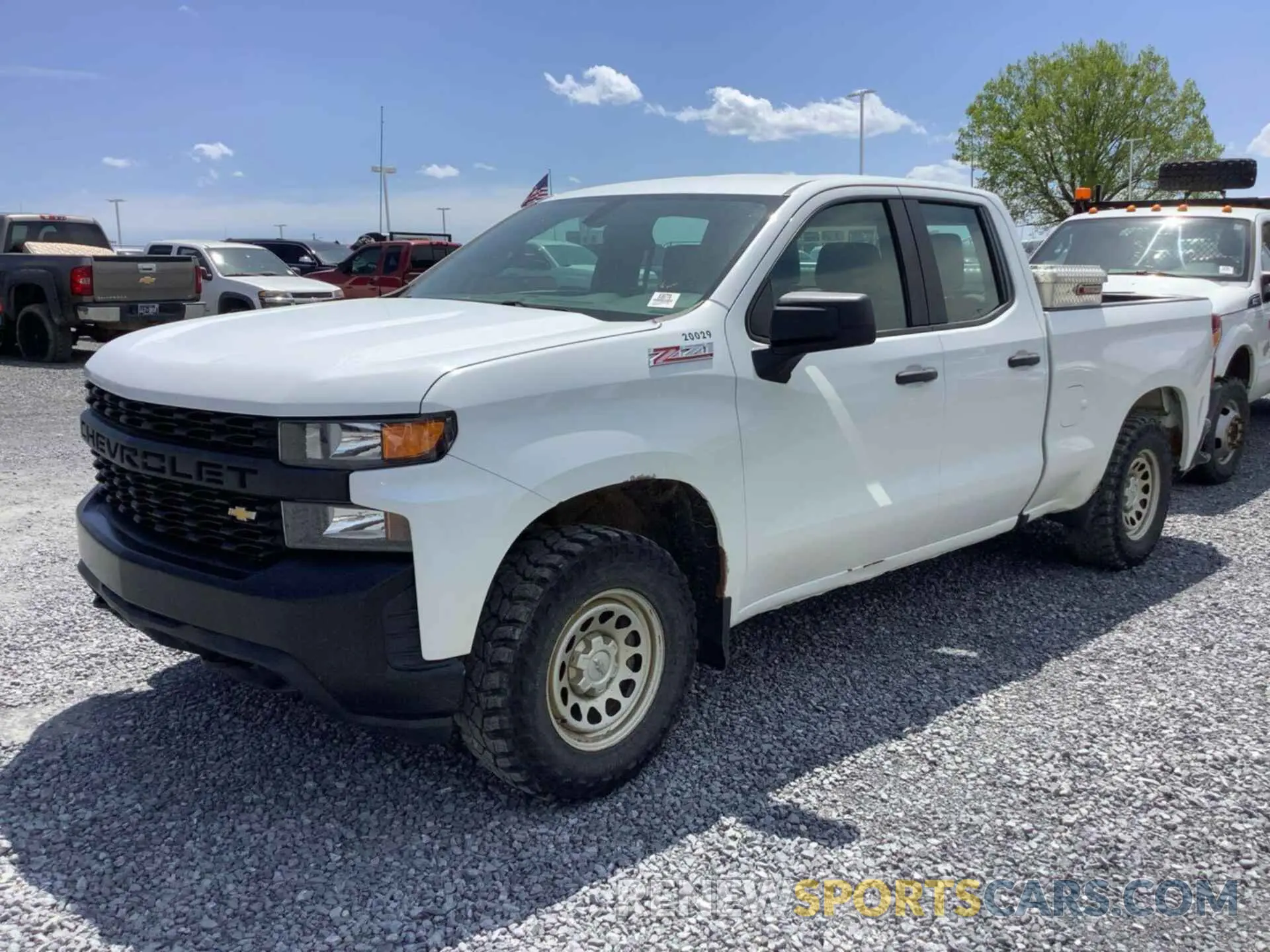 27 Photograph of a damaged car 1GCRYAEF9KZ257806 CHEVROLET SILVERADO 1500 2019