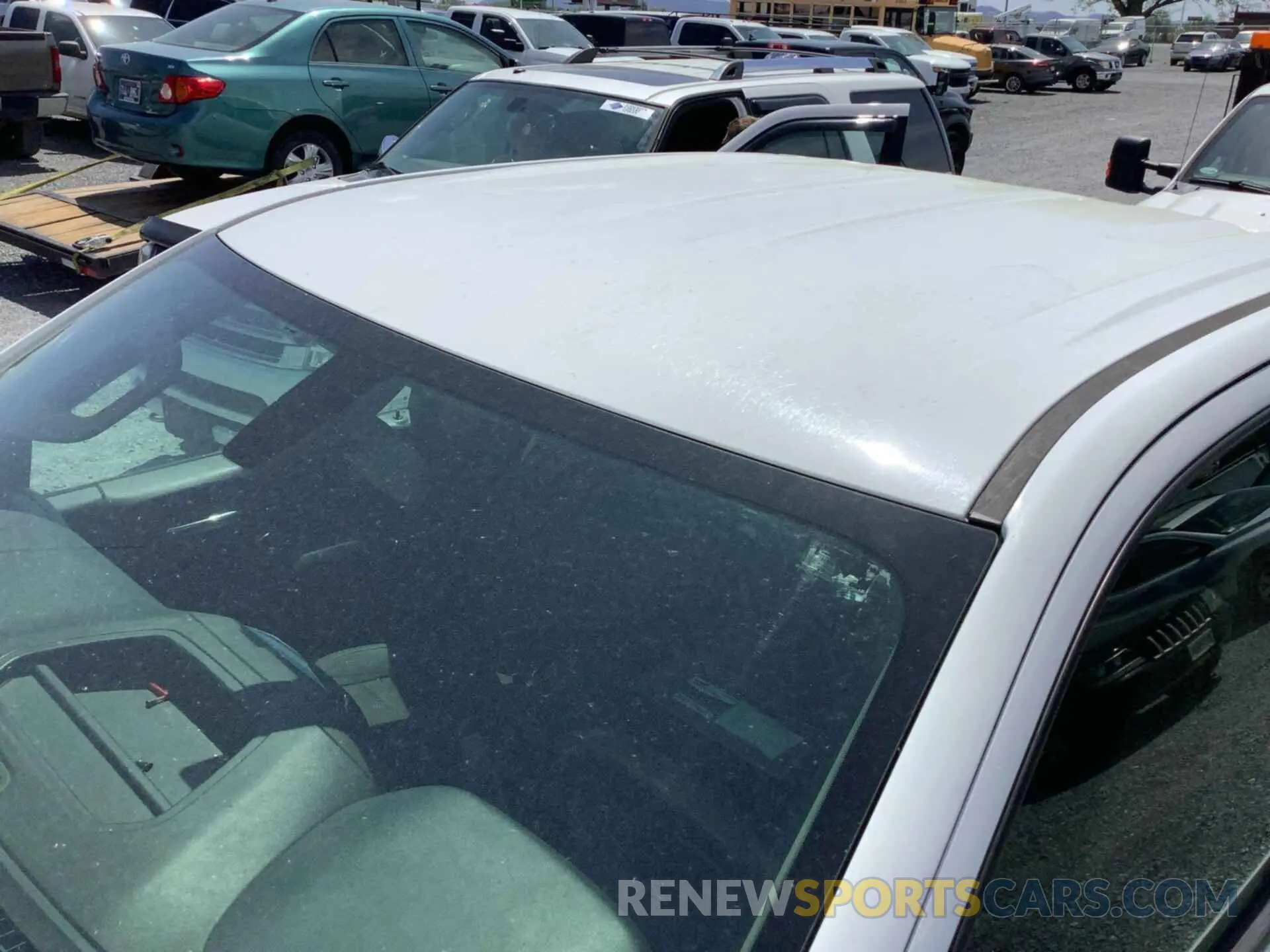 4 Photograph of a damaged car 1GCRYAEF9KZ257806 CHEVROLET SILVERADO 1500 2019