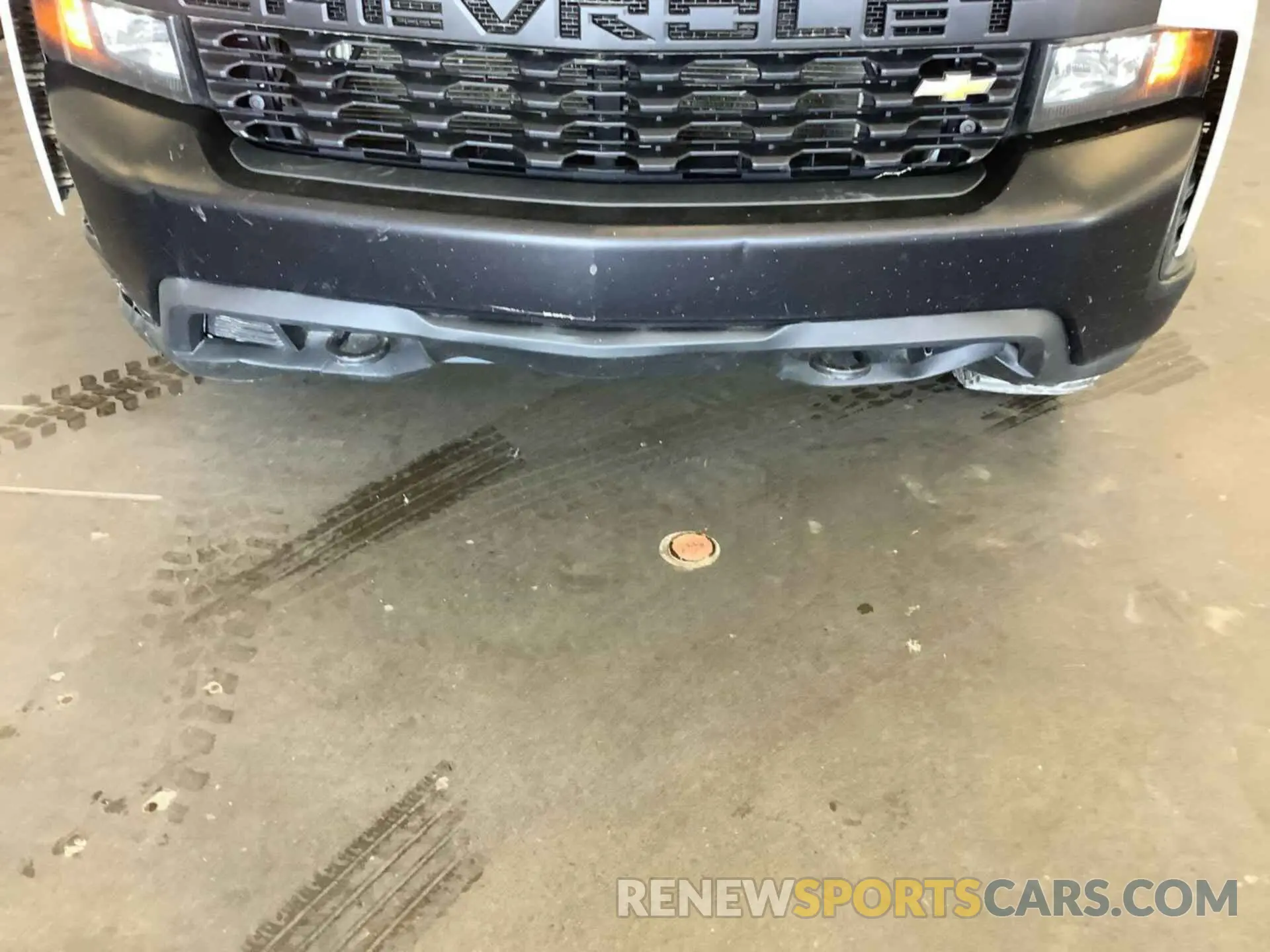 5 Photograph of a damaged car 1GCRYAEF9KZ257806 CHEVROLET SILVERADO 1500 2019