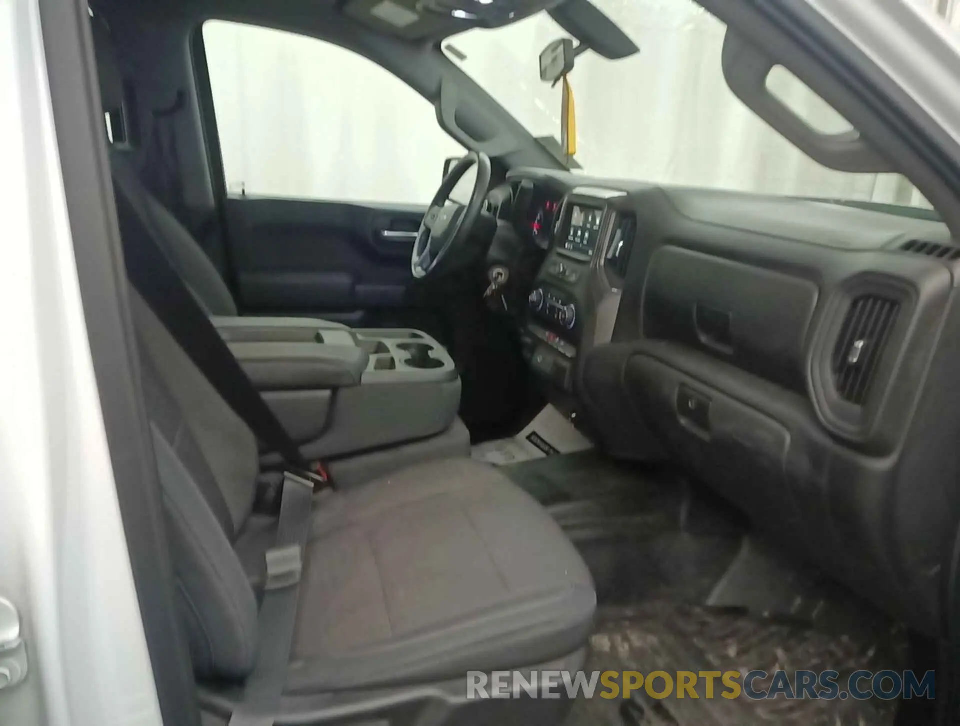 27 Photograph of a damaged car 1GCRYAEFXKZ267440 CHEVROLET SILVERADO 1500 2019