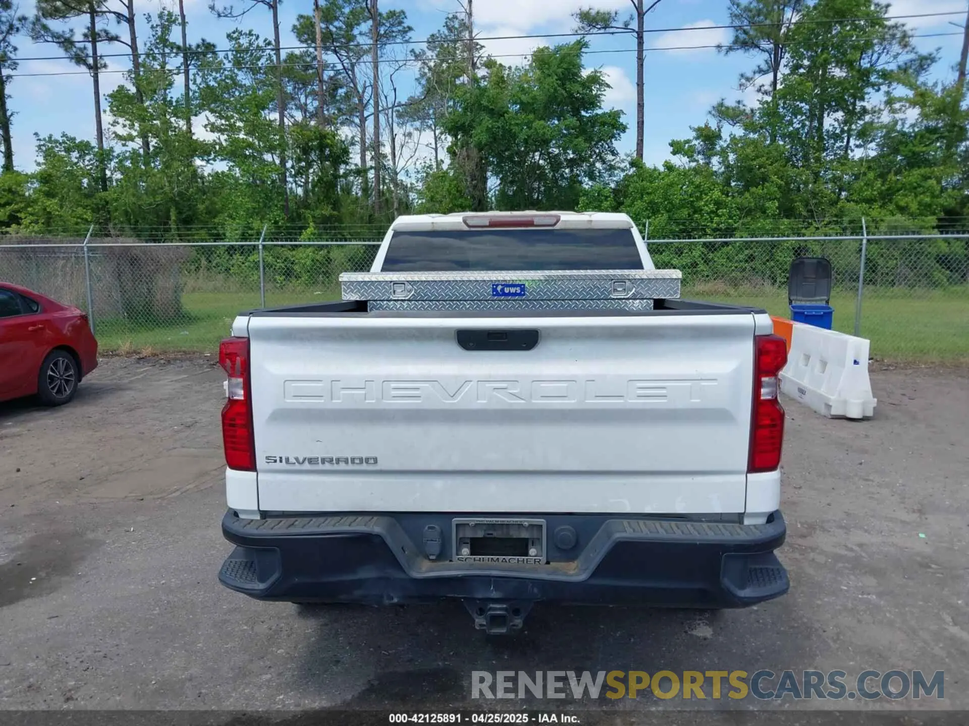 16 Photograph of a damaged car 1GCRYAEH0KZ255590 CHEVROLET SILVERADO 1500 2019