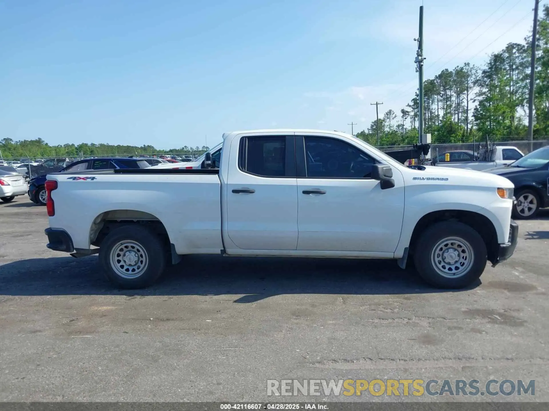 13 Photograph of a damaged car 1GCRYAEH3KZ392586 CHEVROLET SILVERADO 1500 2019
