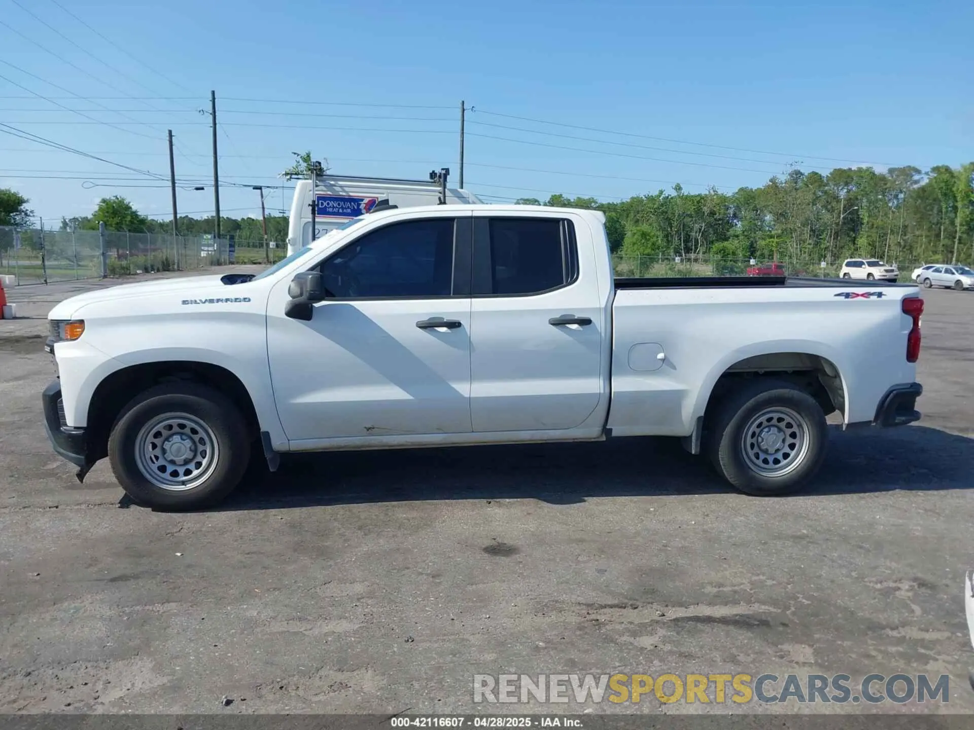 14 Photograph of a damaged car 1GCRYAEH3KZ392586 CHEVROLET SILVERADO 1500 2019