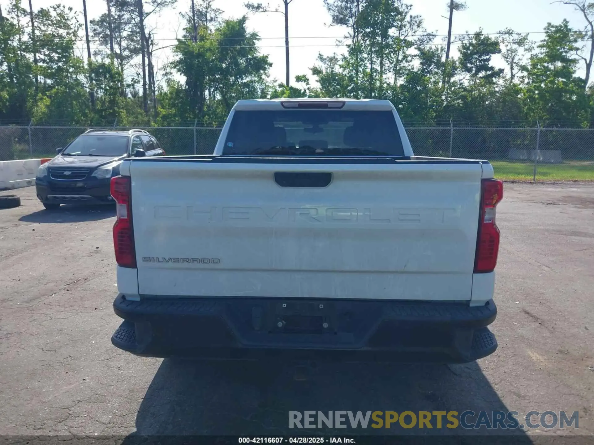 16 Photograph of a damaged car 1GCRYAEH3KZ392586 CHEVROLET SILVERADO 1500 2019