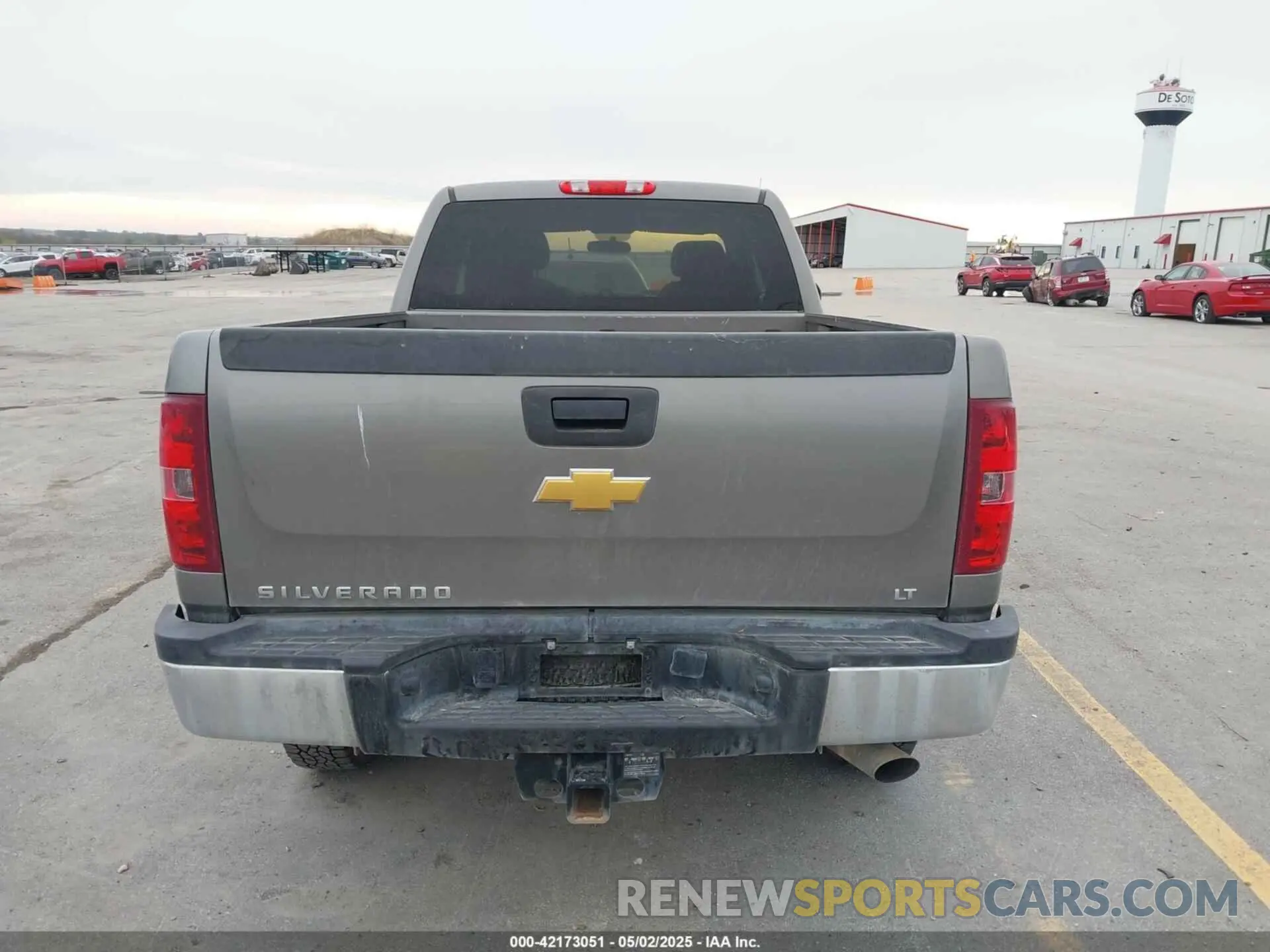 16 Photograph of a damaged car 1GCRYAEH5KZ398485 CHEVROLET SILVERADO 1500 2019