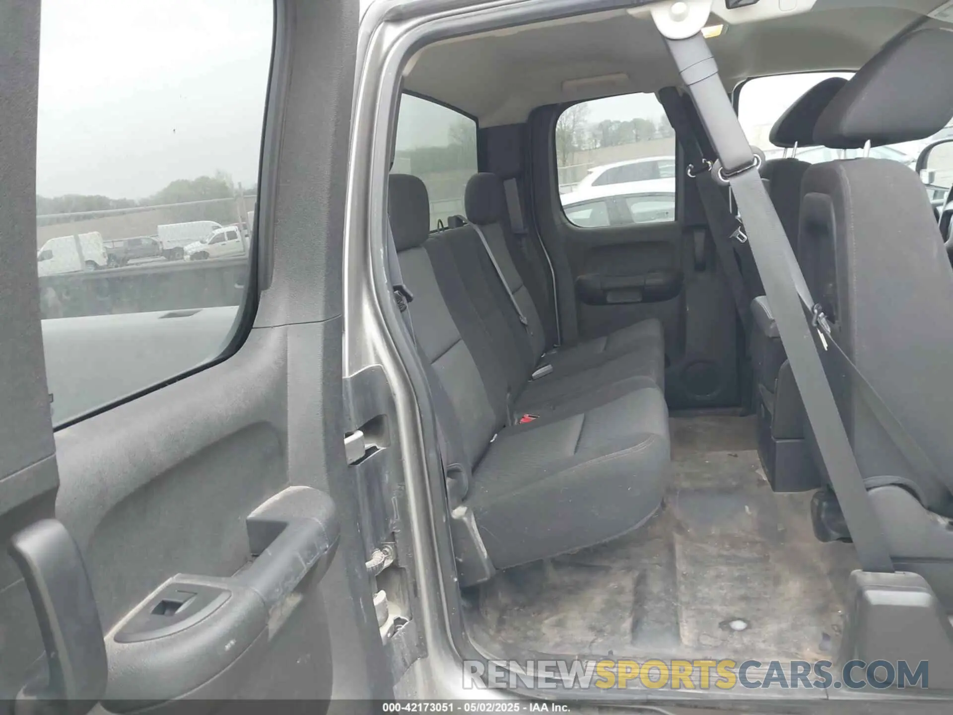 8 Photograph of a damaged car 1GCRYAEH5KZ398485 CHEVROLET SILVERADO 1500 2019