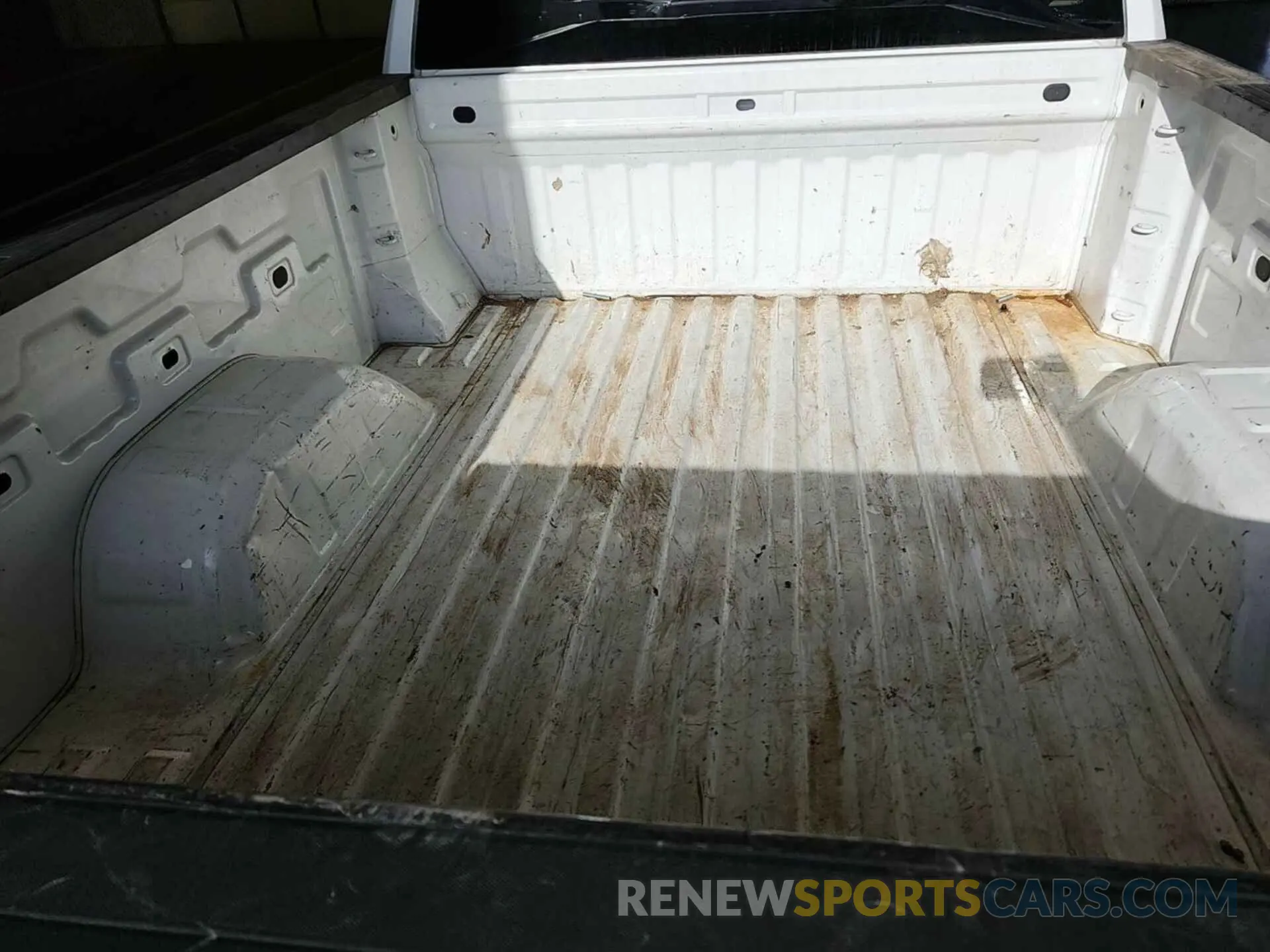 12 Photograph of a damaged car 1GCRYAEH9KZ404482 CHEVROLET SILVERADO 1500 2019