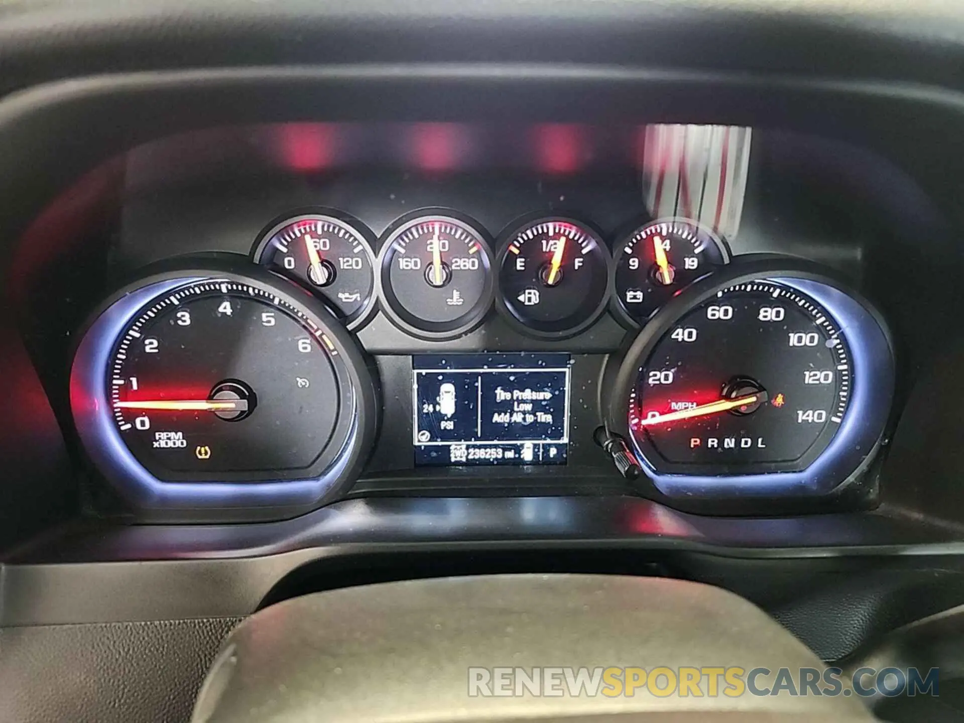 25 Photograph of a damaged car 1GCRYAEH9KZ404482 CHEVROLET SILVERADO 1500 2019