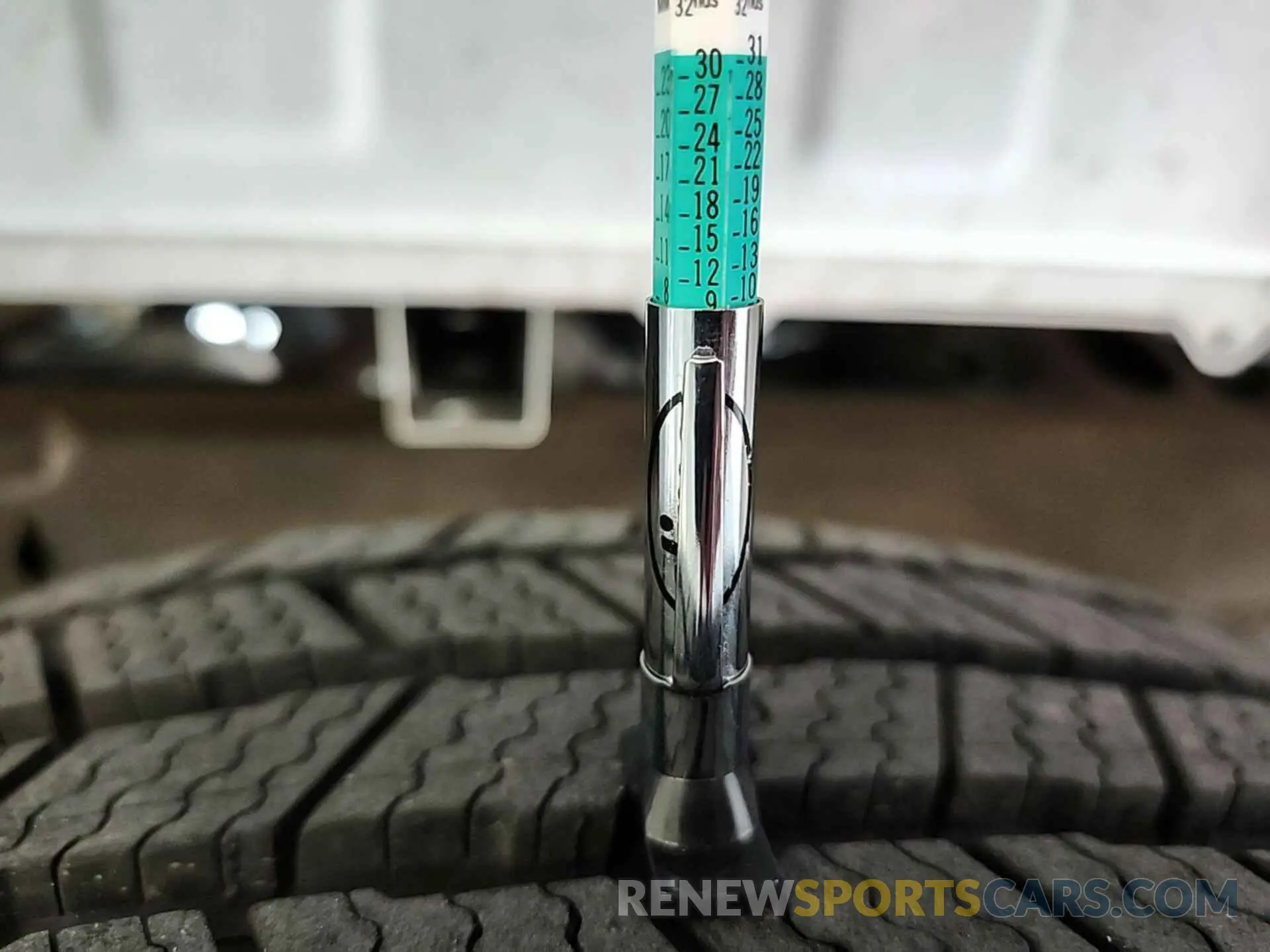 31 Photograph of a damaged car 1GCRYAEH9KZ404482 CHEVROLET SILVERADO 1500 2019