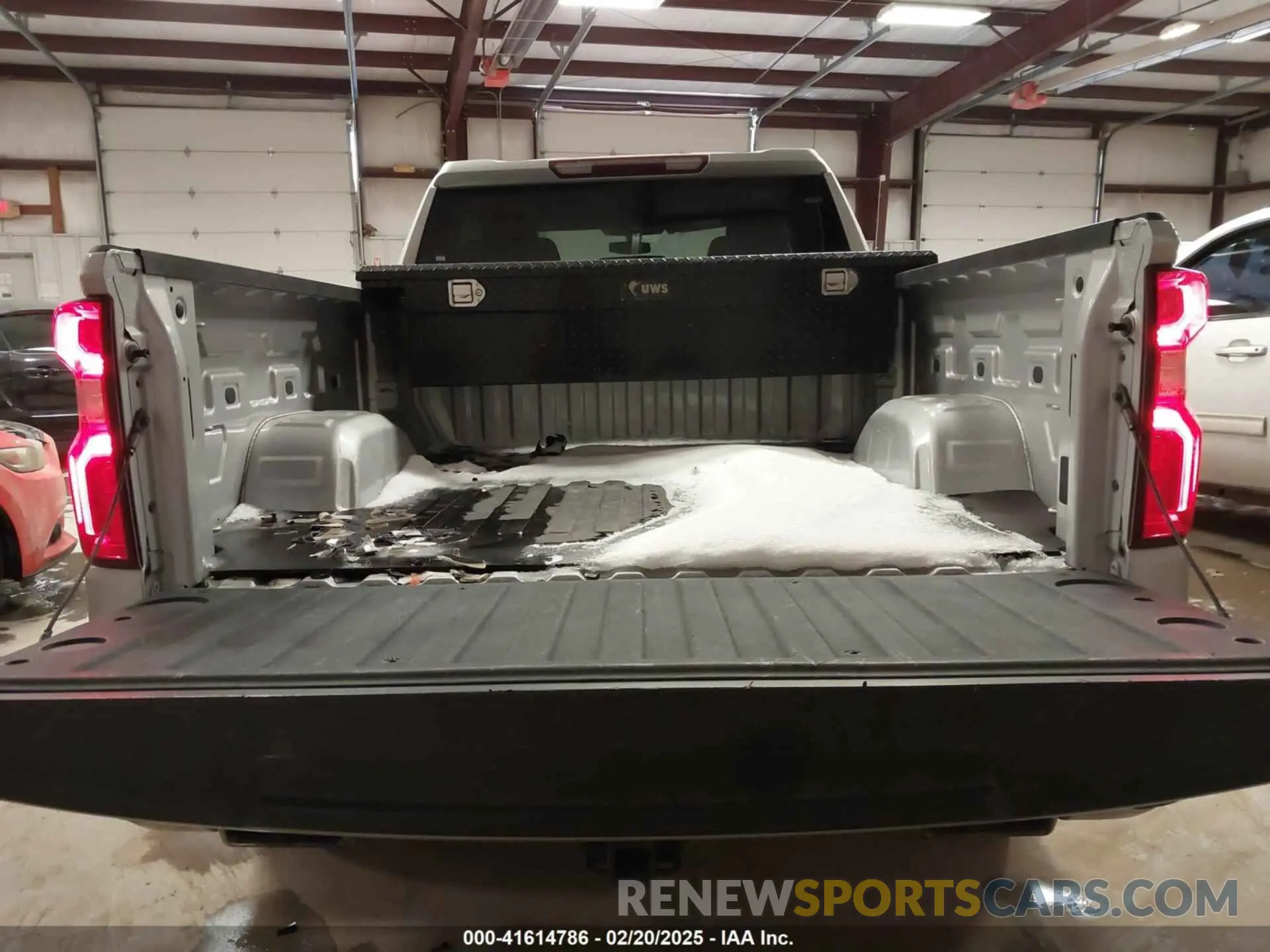 16 Photograph of a damaged car 1GCRYBEFXKZ222858 CHEVROLET SILVERADO 1500 2019