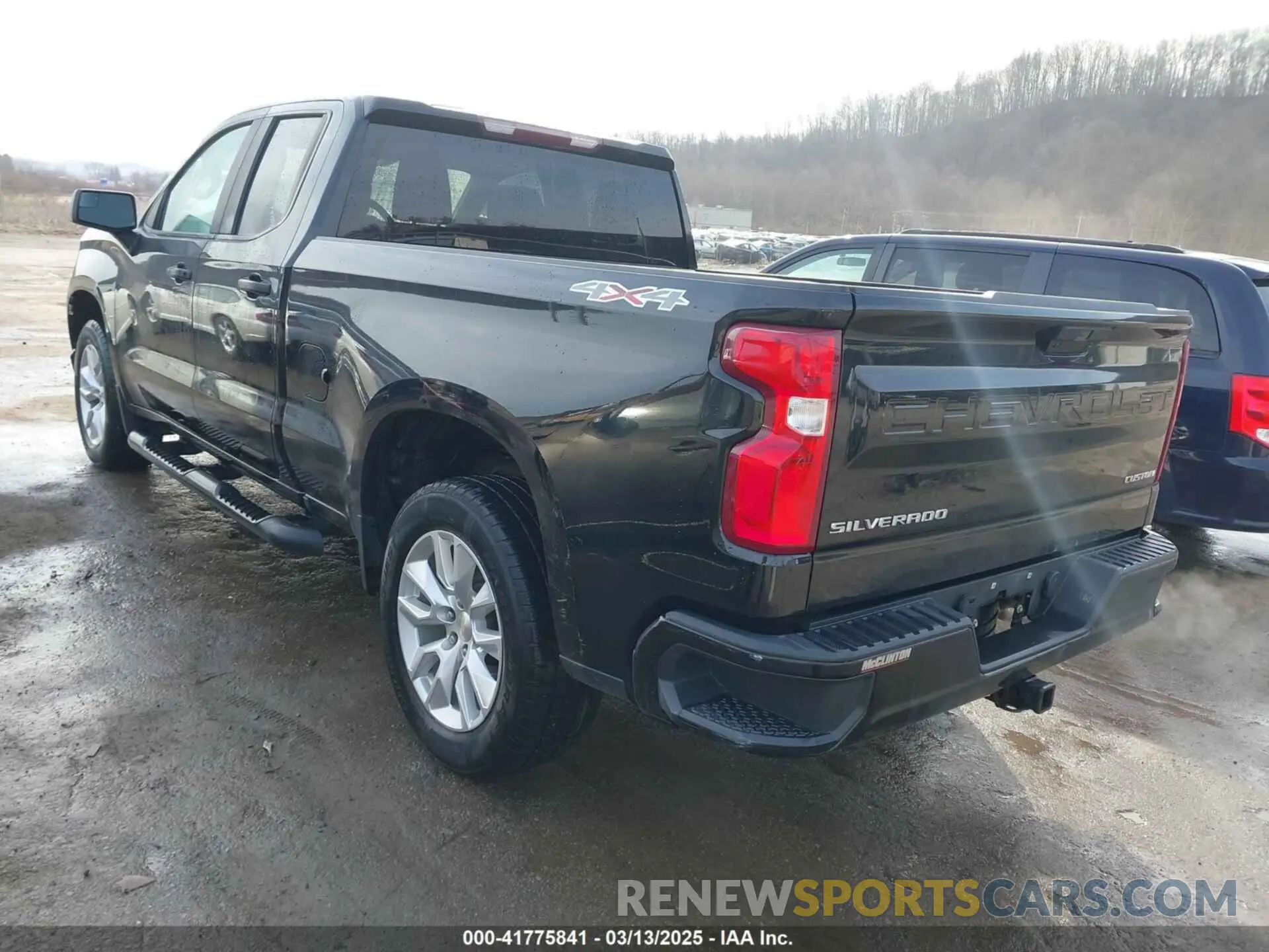 3 Photograph of a damaged car 1GCRYBEH0KZ410922 CHEVROLET SILVERADO 1500 2019