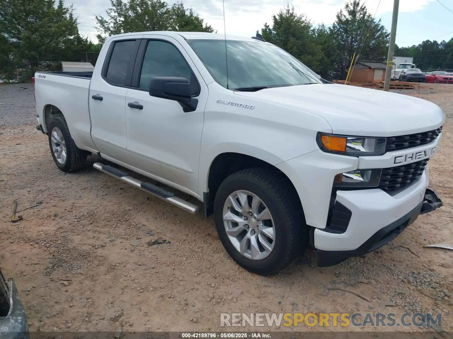 1 Photograph of a damaged car 1GCRYBEH2KZ403678 CHEVROLET SILVERADO 1500 2019