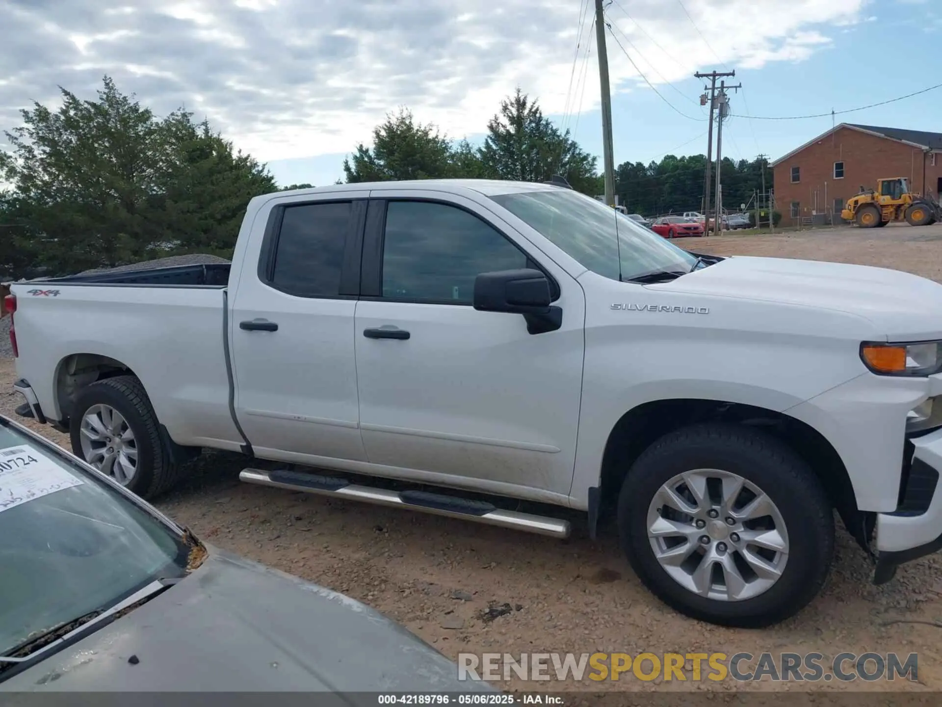 14 Photograph of a damaged car 1GCRYBEH2KZ403678 CHEVROLET SILVERADO 1500 2019
