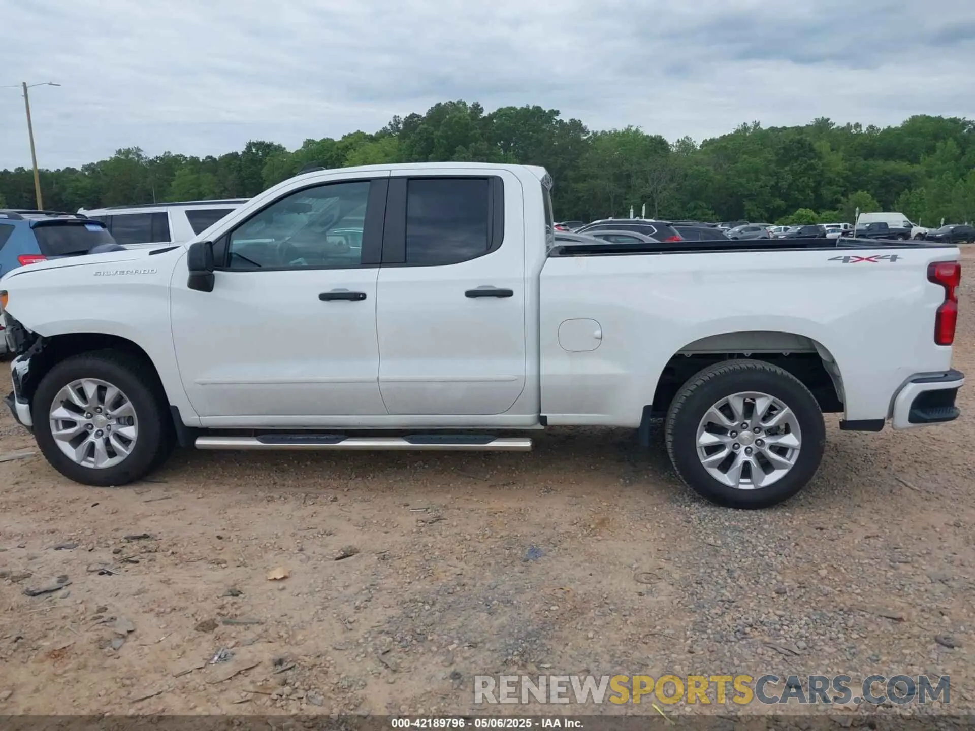 15 Photograph of a damaged car 1GCRYBEH2KZ403678 CHEVROLET SILVERADO 1500 2019