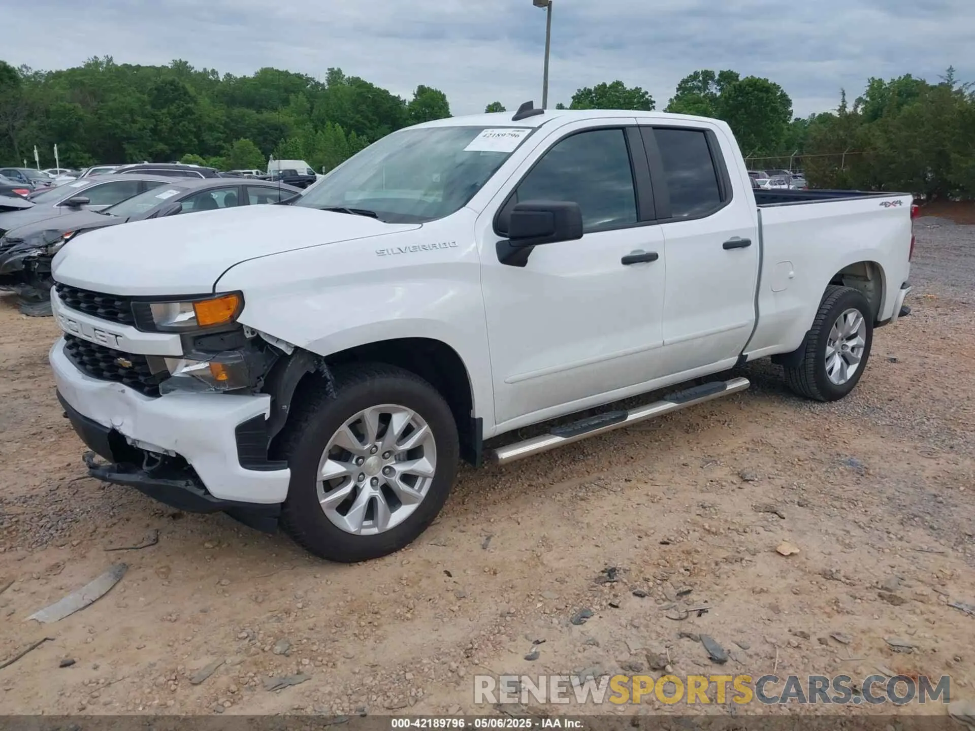 2 Photograph of a damaged car 1GCRYBEH2KZ403678 CHEVROLET SILVERADO 1500 2019