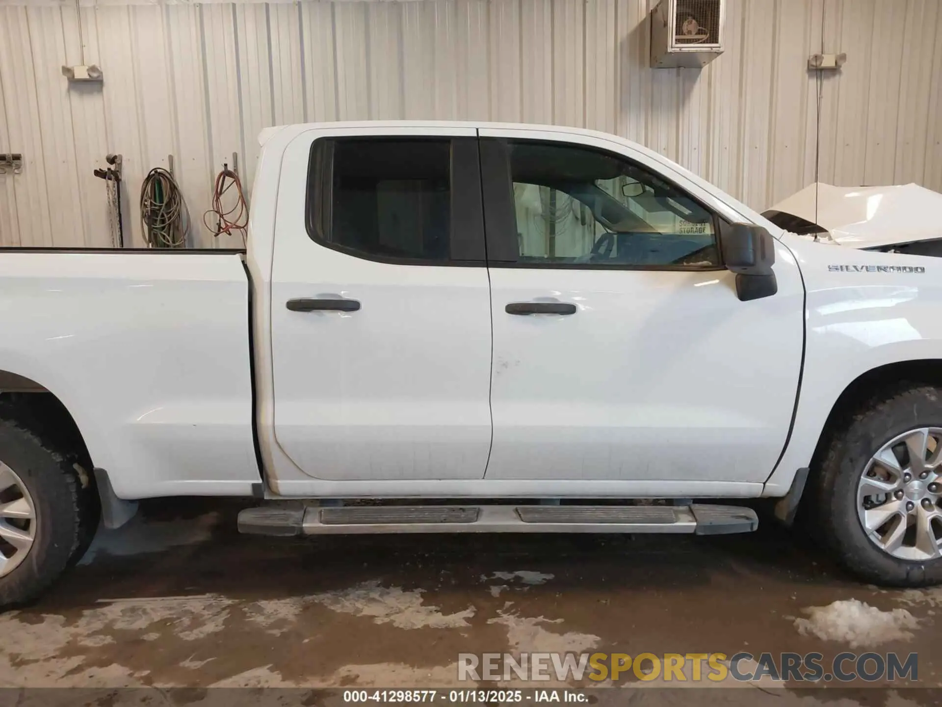 13 Photograph of a damaged car 1GCRYBEH2KZ411456 CHEVROLET SILVERADO 1500 2019