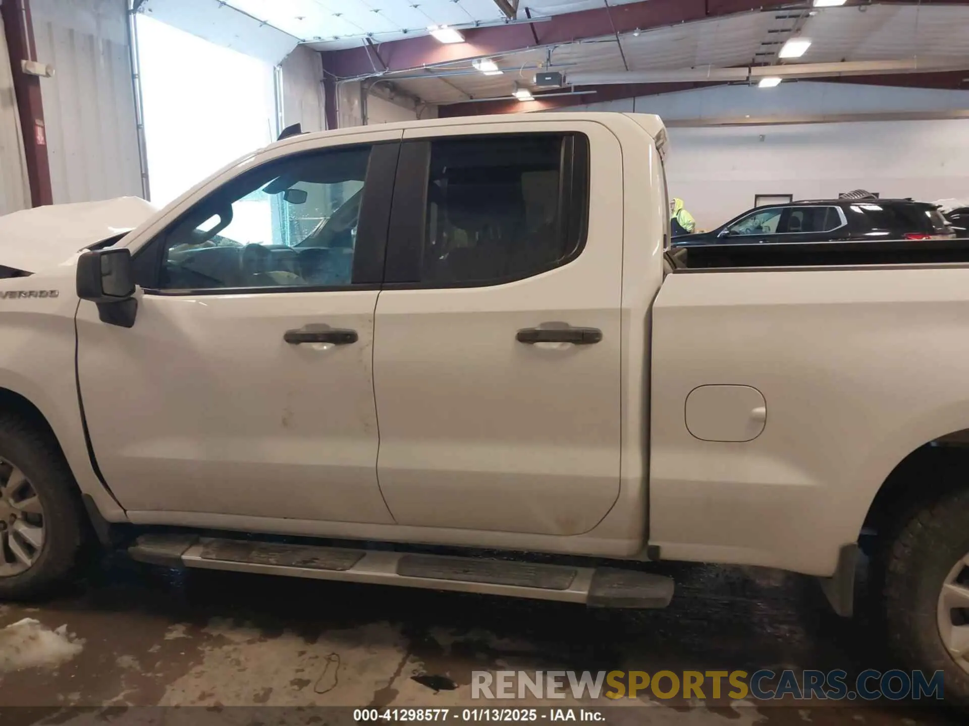 14 Photograph of a damaged car 1GCRYBEH2KZ411456 CHEVROLET SILVERADO 1500 2019