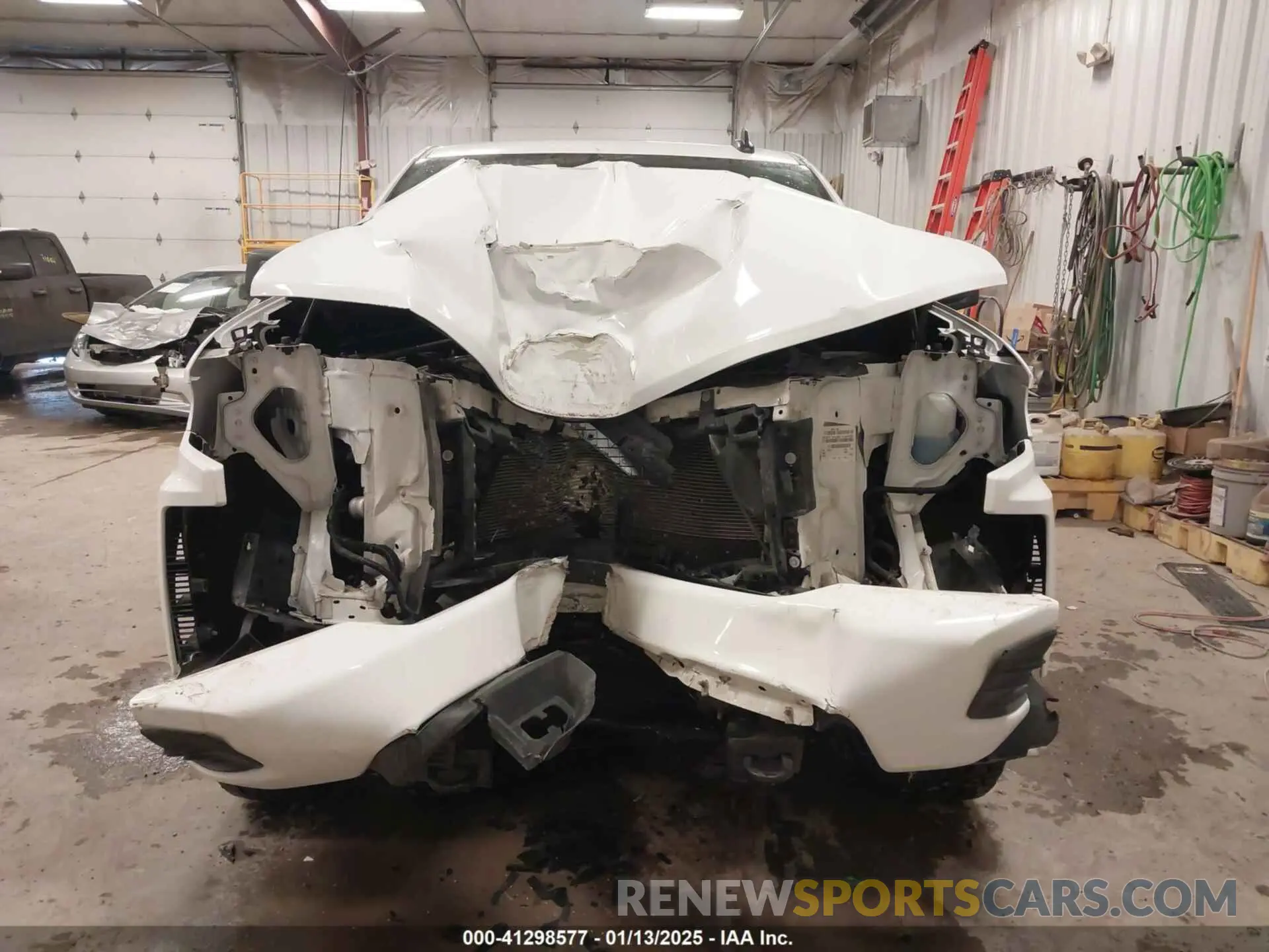 6 Photograph of a damaged car 1GCRYBEH2KZ411456 CHEVROLET SILVERADO 1500 2019