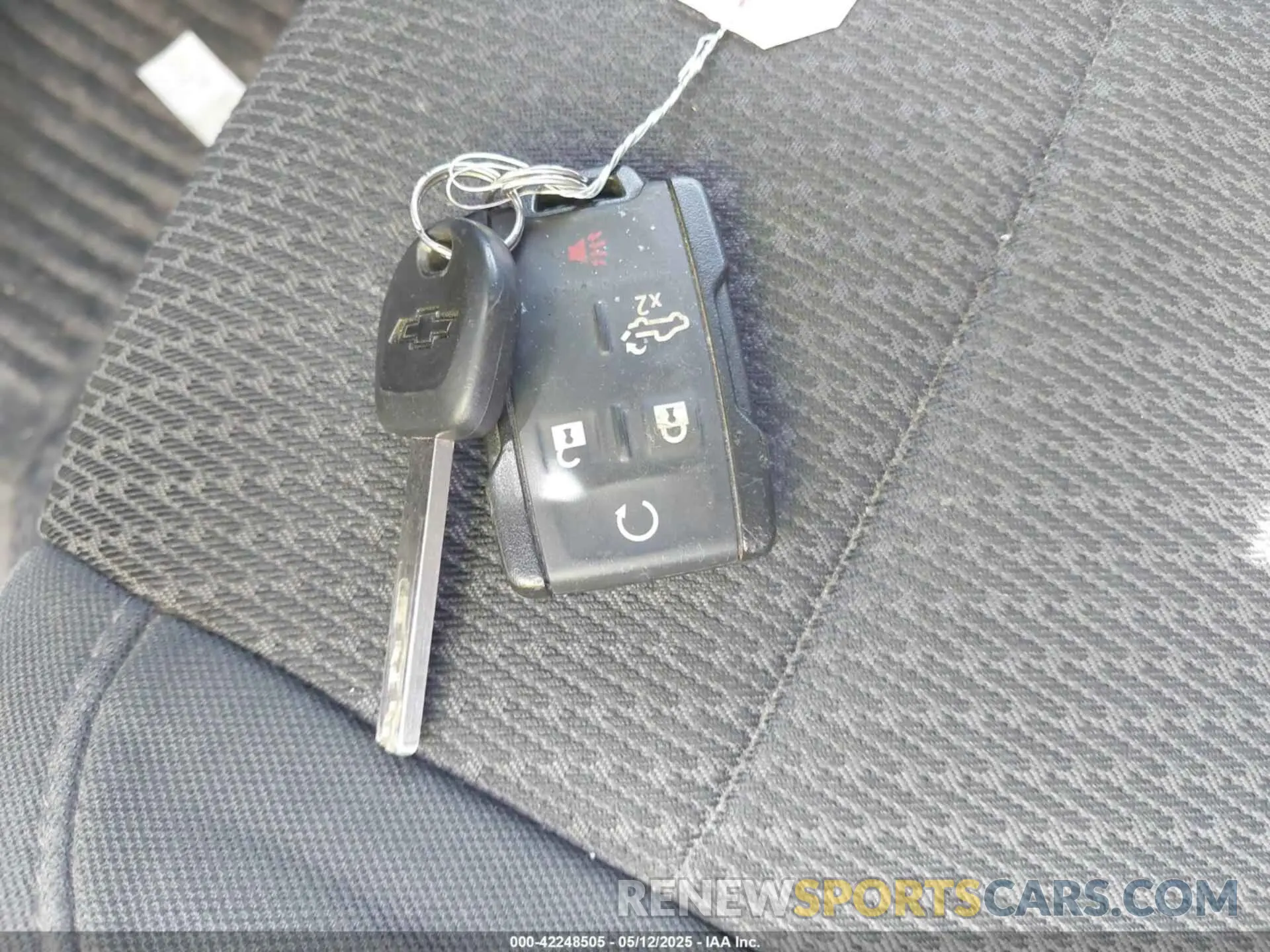 11 Photograph of a damaged car 1GCRYBEH3KZ266704 CHEVROLET SILVERADO 1500 2019
