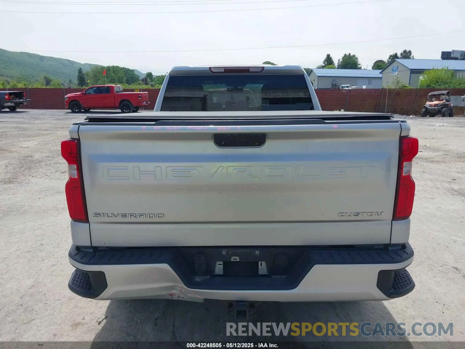 16 Photograph of a damaged car 1GCRYBEH3KZ266704 CHEVROLET SILVERADO 1500 2019