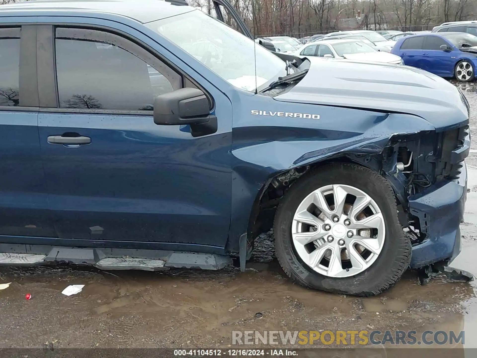 17 Photograph of a damaged car 1GCRYBEH5KZ407515 CHEVROLET SILVERADO 1500 2019