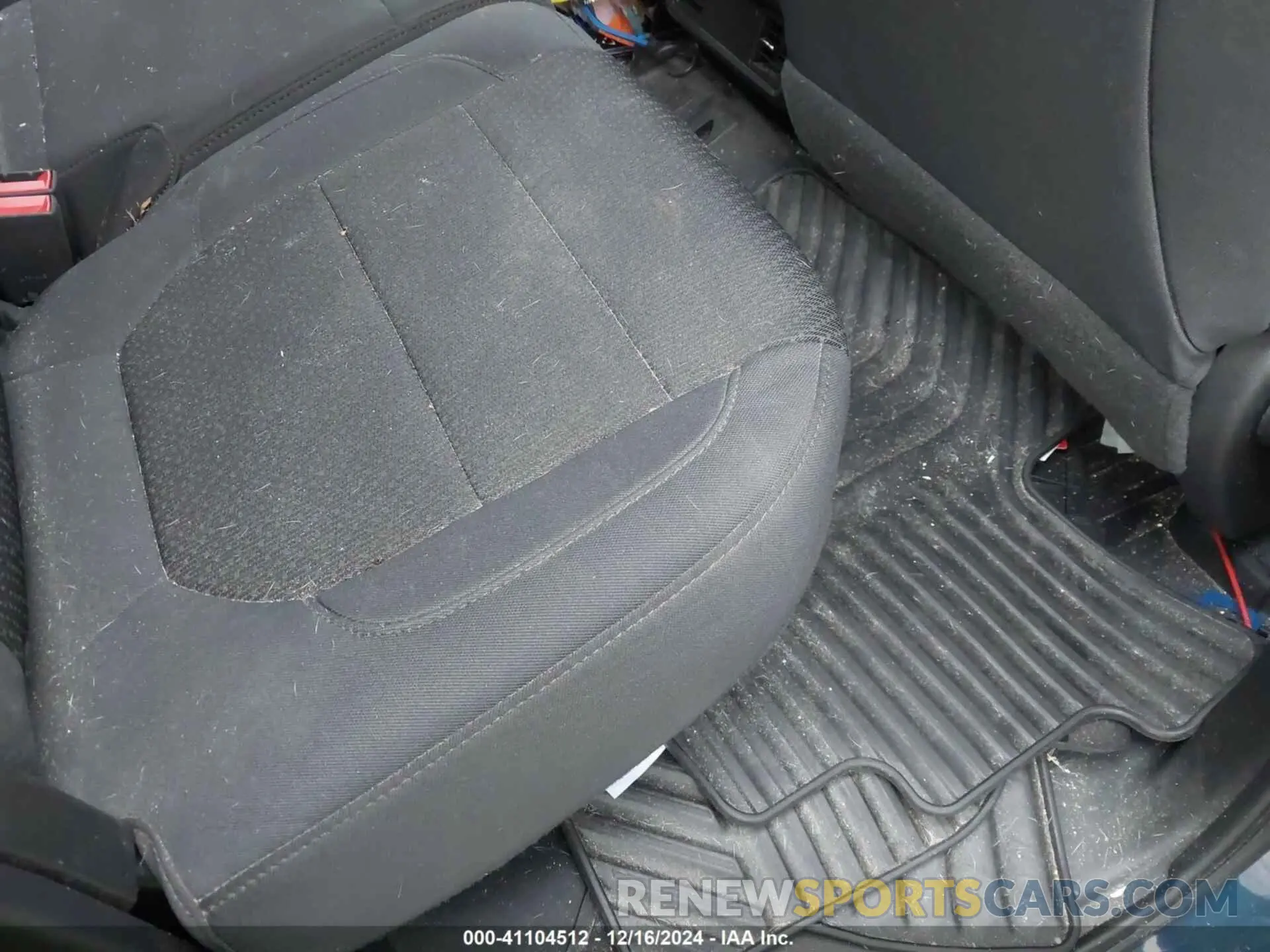 8 Photograph of a damaged car 1GCRYBEH5KZ407515 CHEVROLET SILVERADO 1500 2019