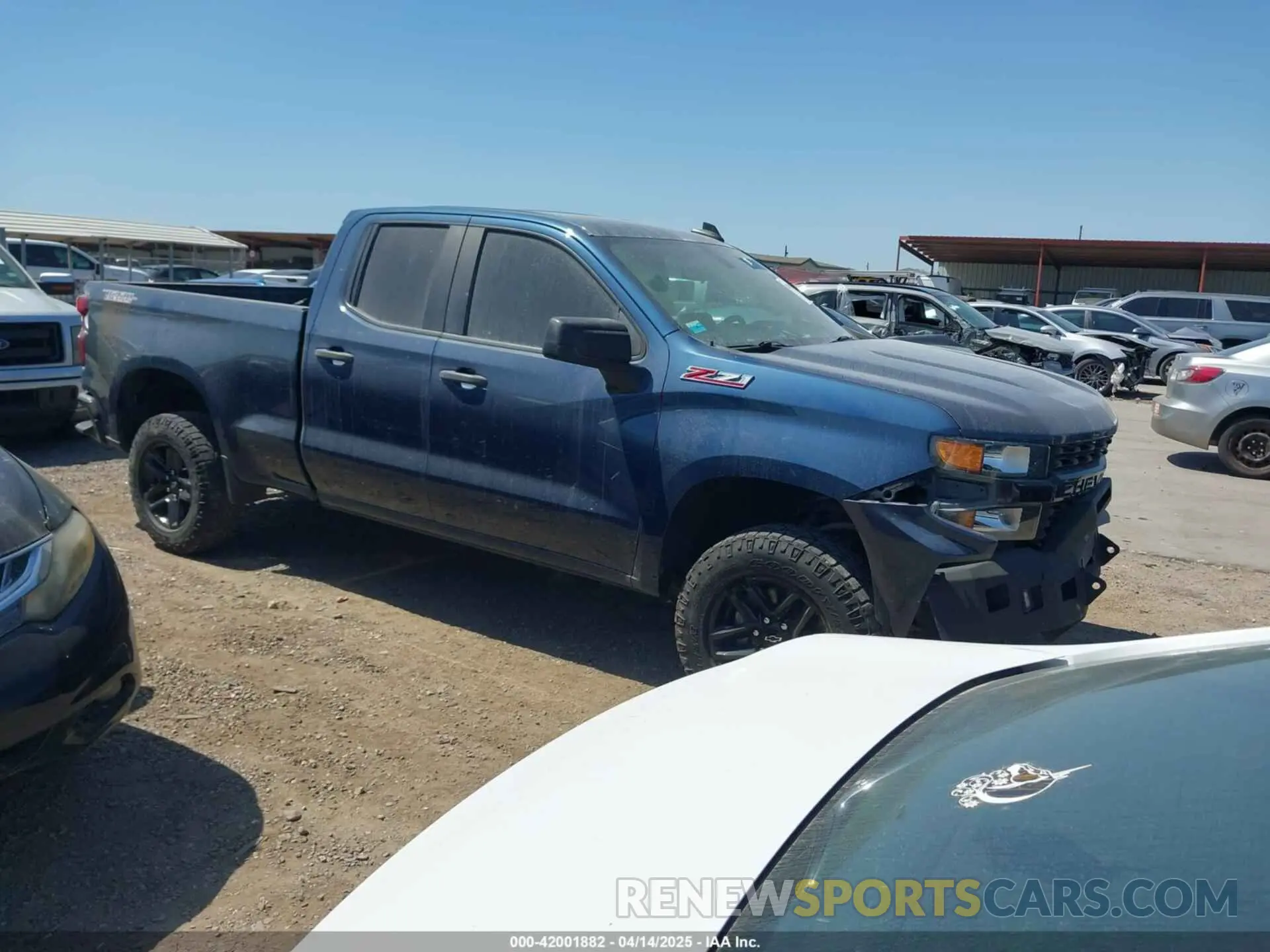 13 Photograph of a damaged car 1GCRYCEF3KZ262219 CHEVROLET SILVERADO 1500 2019