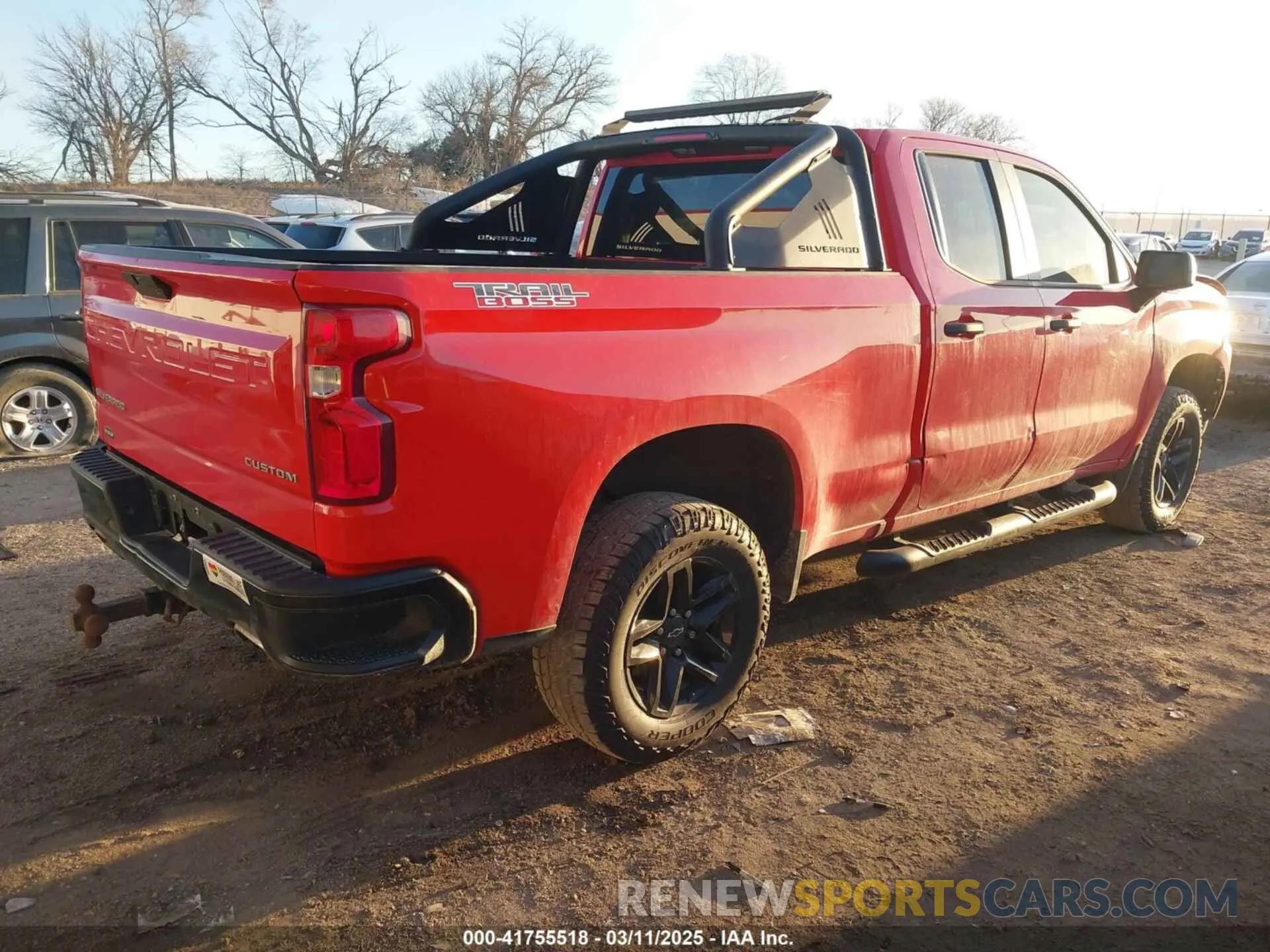 4 Photograph of a damaged car 1GCRYCEF5KZ237077 CHEVROLET SILVERADO 1500 2019