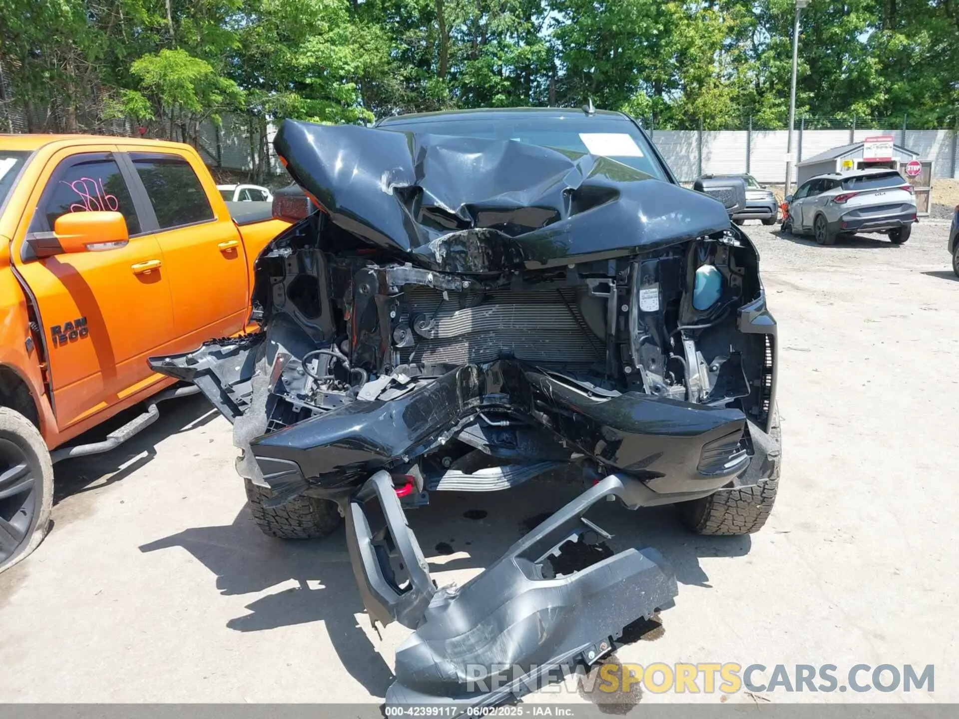 13 Photograph of a damaged car 1GCRYCEF6KZ194904 CHEVROLET SILVERADO 1500 2019